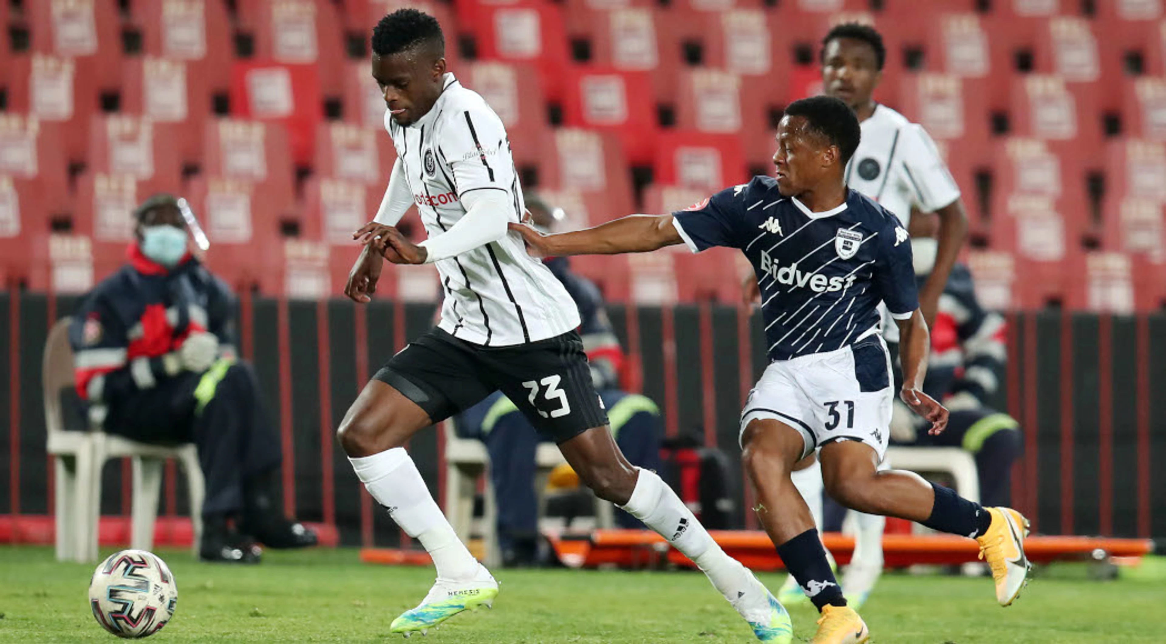 Pirates and Wits share the spoils at Emirates Airline Park