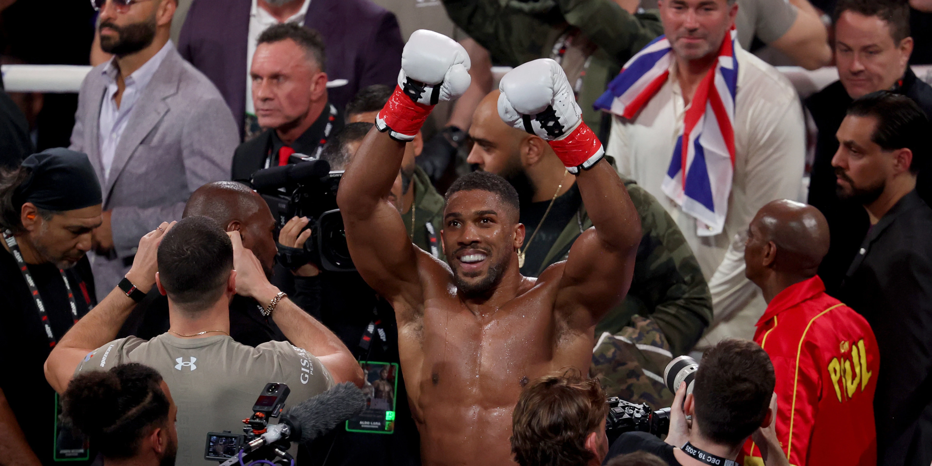 Former world champion Joshua back in gym after horror crash