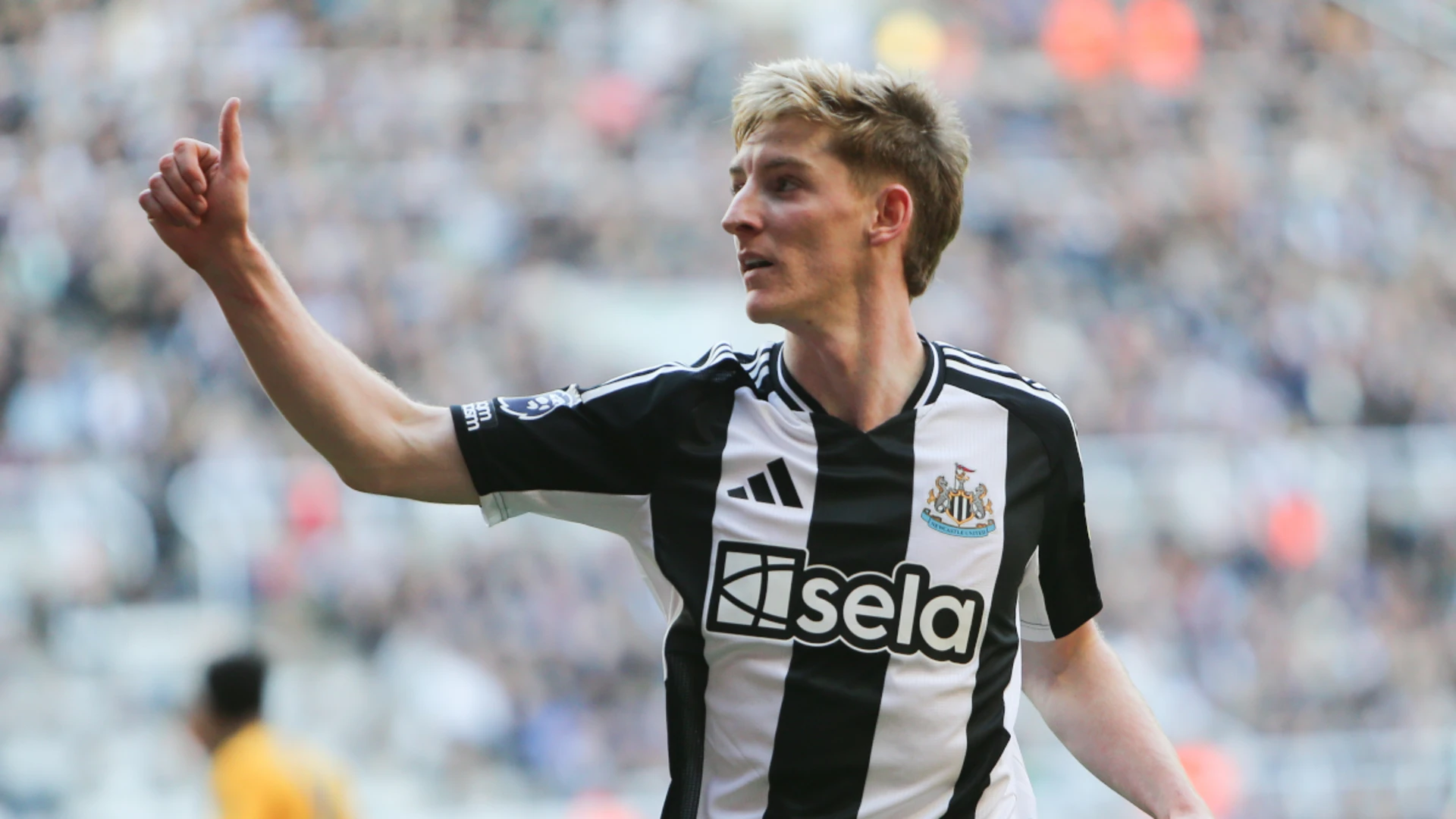 Gordon signs long term deal with Newcastle