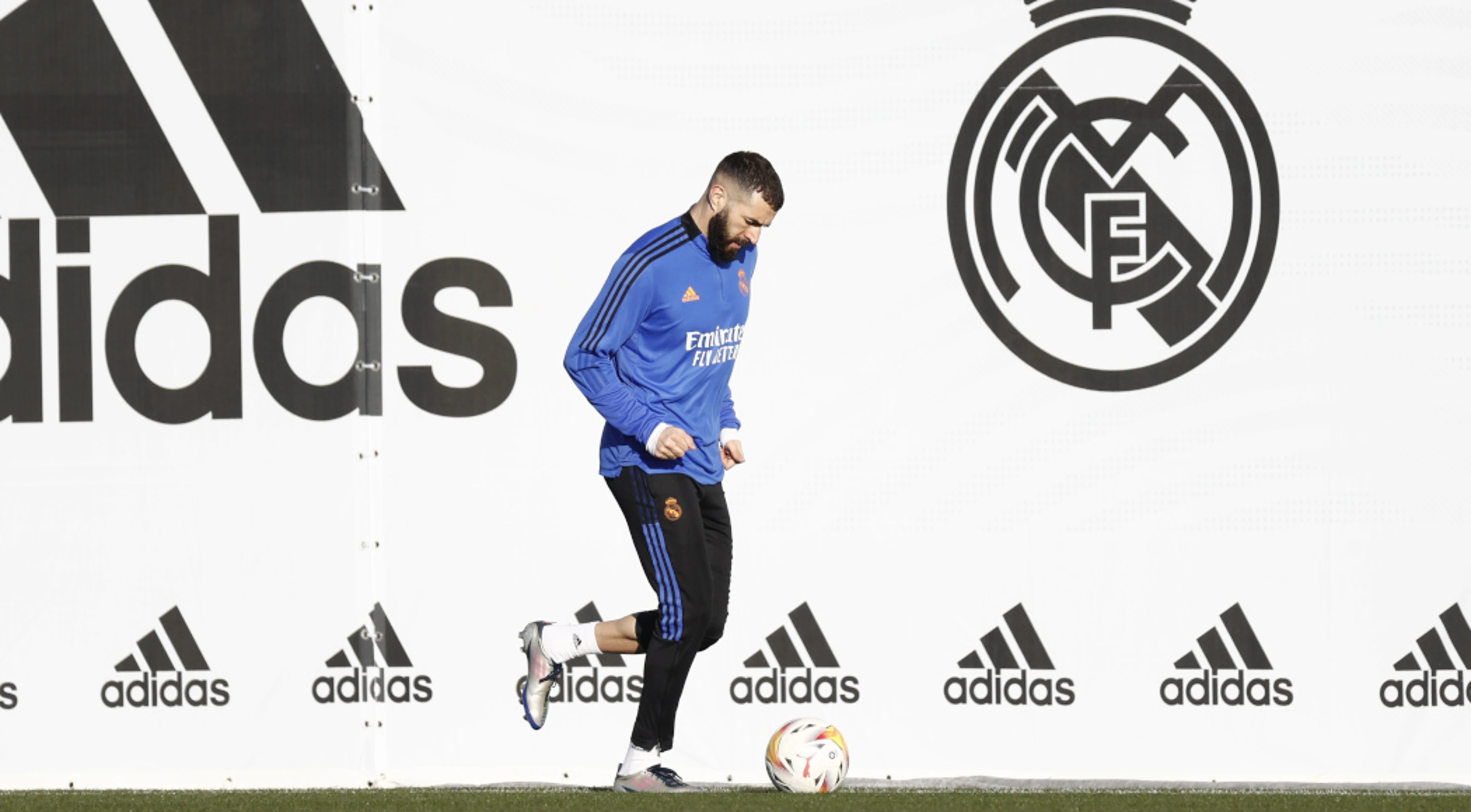 Benzema back for Real Madrid against PSG, Neymar on bench
