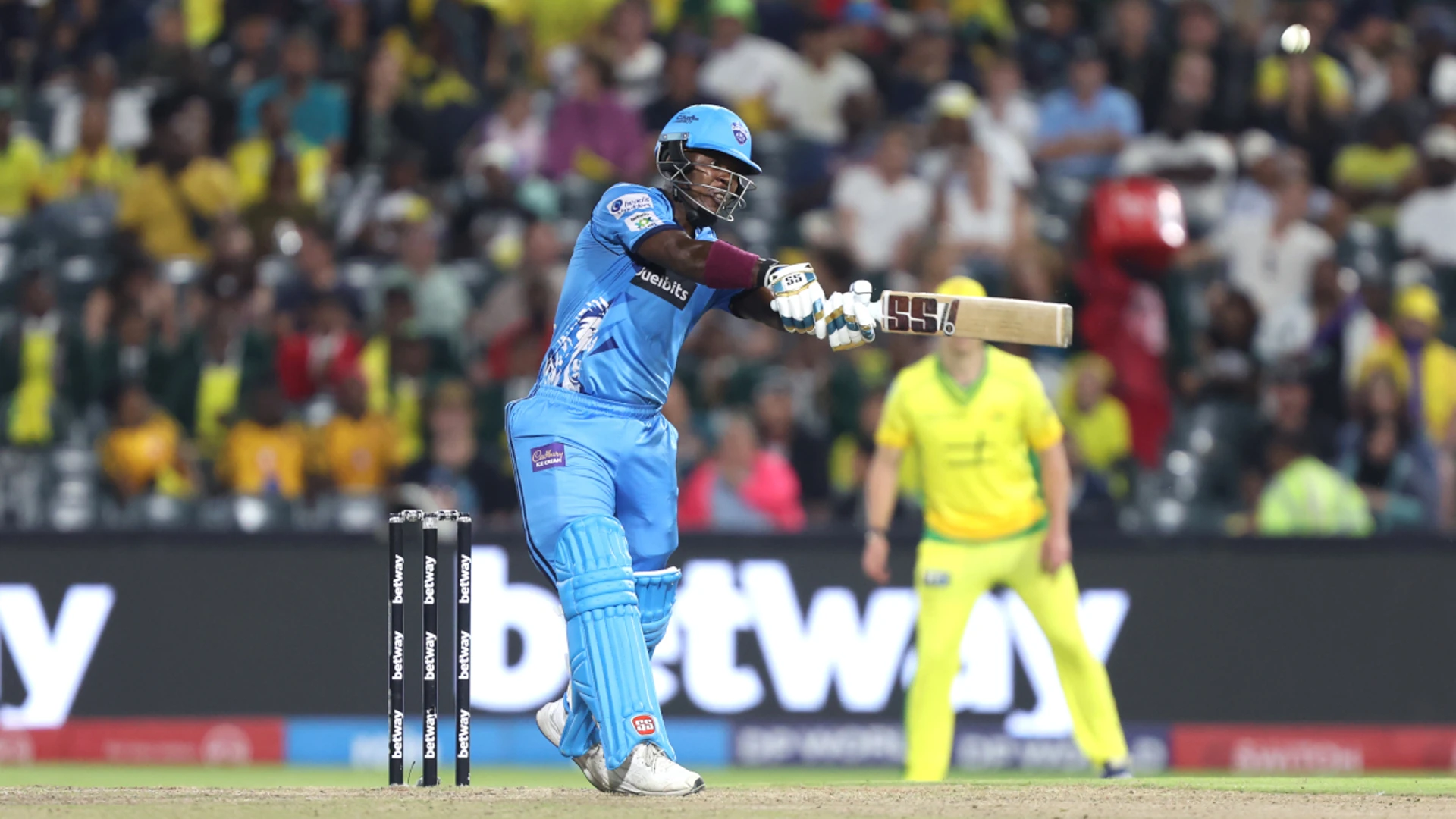 Capitals scrap to stay in contest after Worrall brilliance