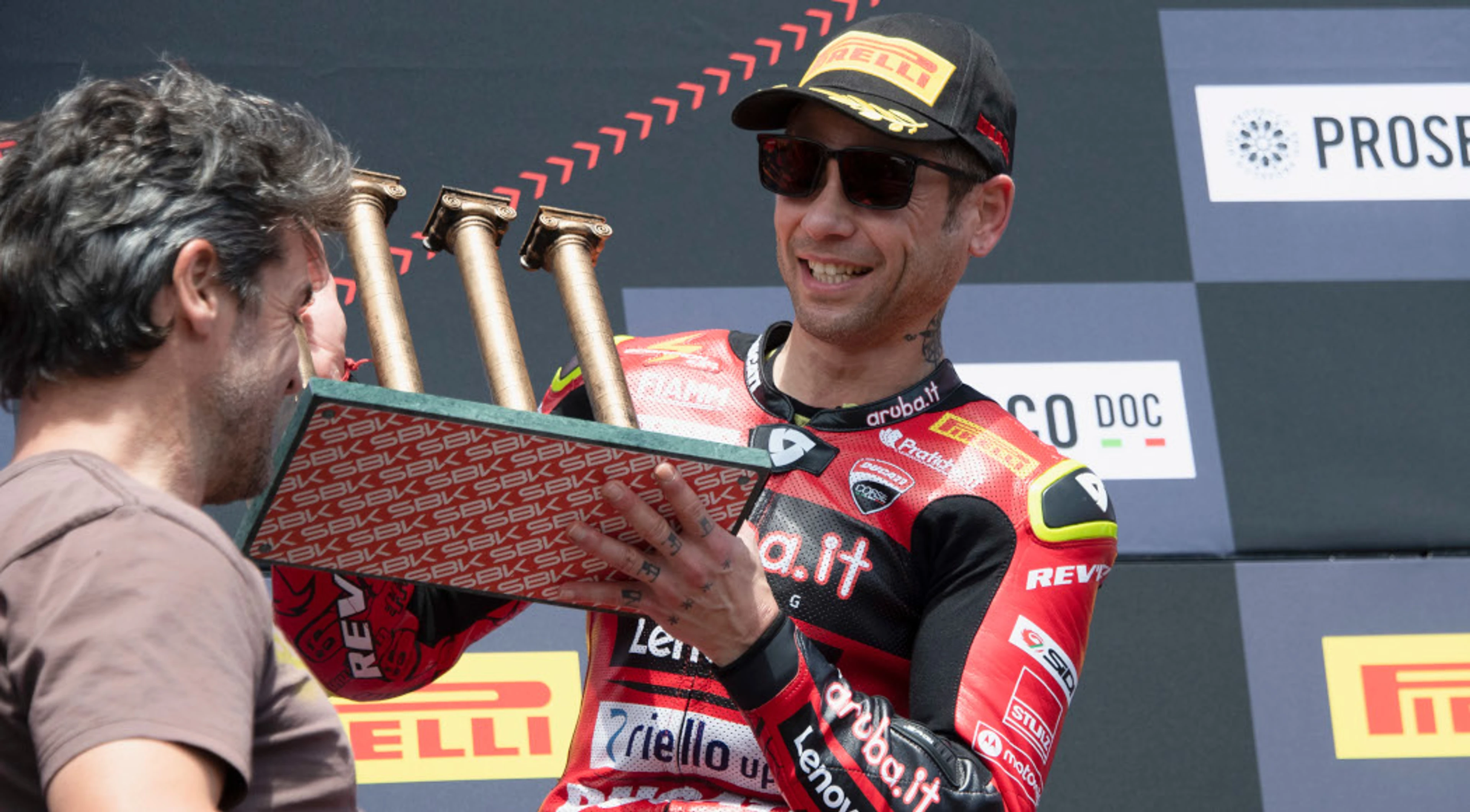 Bautista claims another victory in Barcelona opener