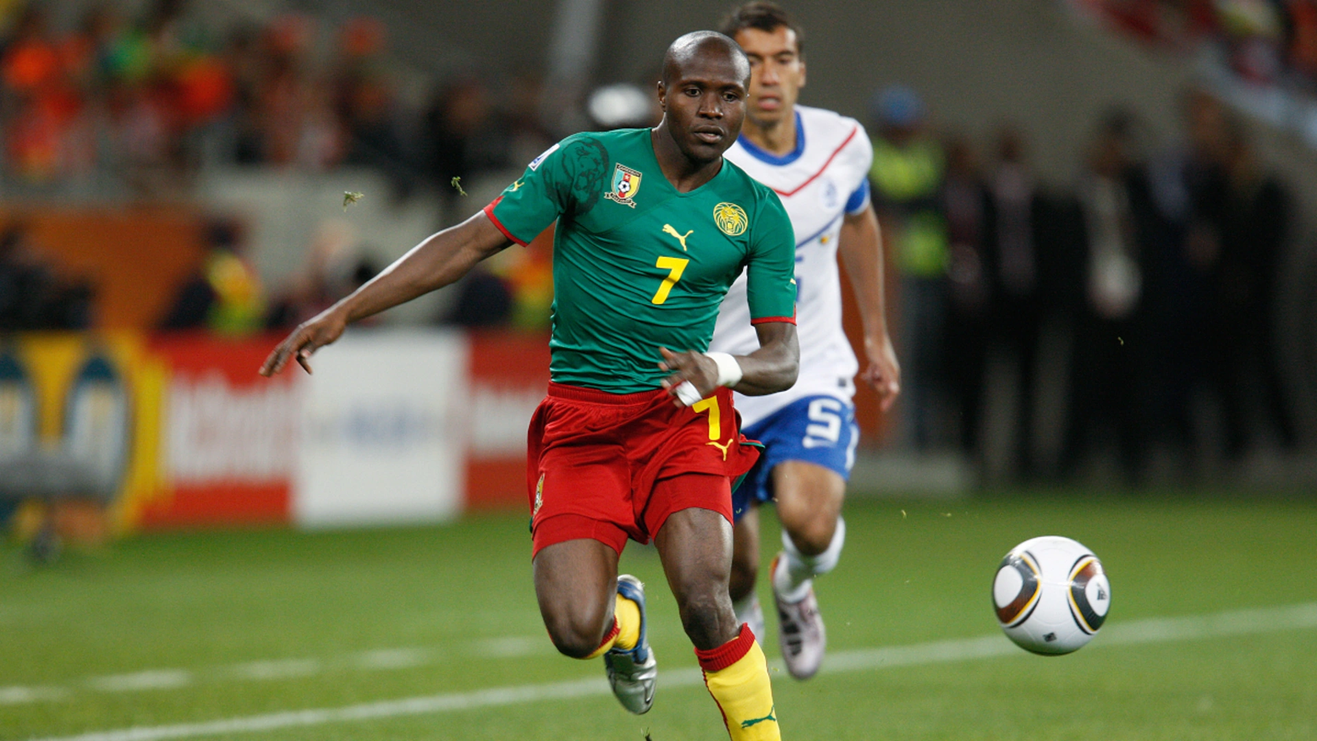 Former Cameroon international Nguemo dies in car crash aged 38