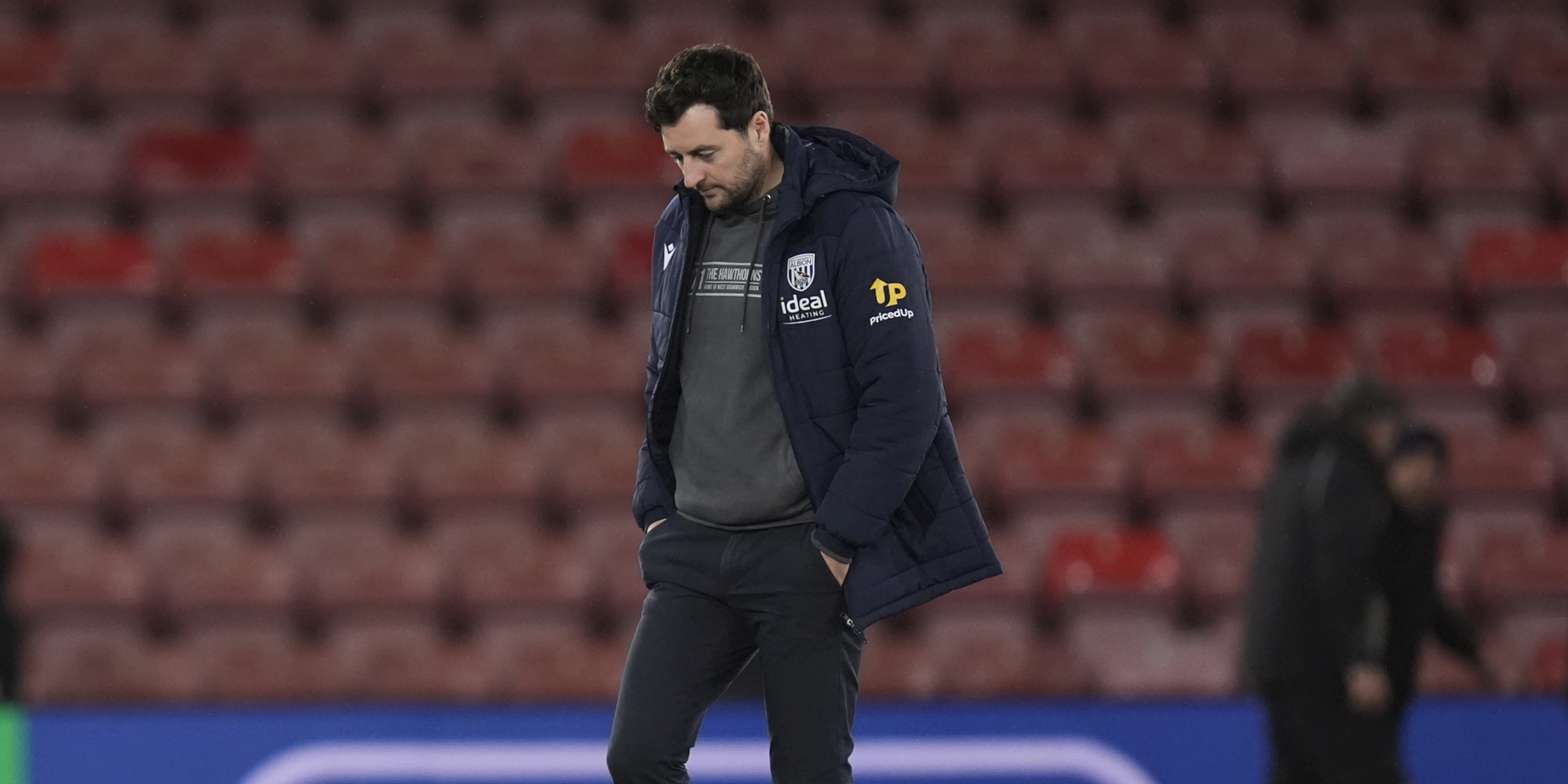 Championship strugglers West Brom sack head coach Mason