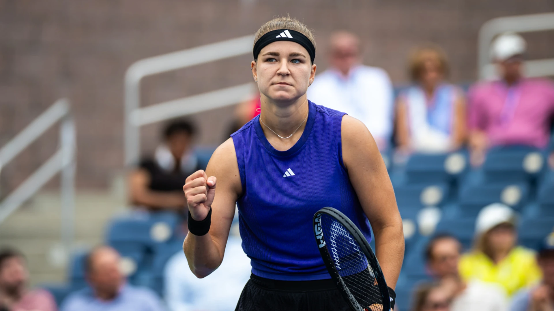 Muchova having fun at US Open with throwback style