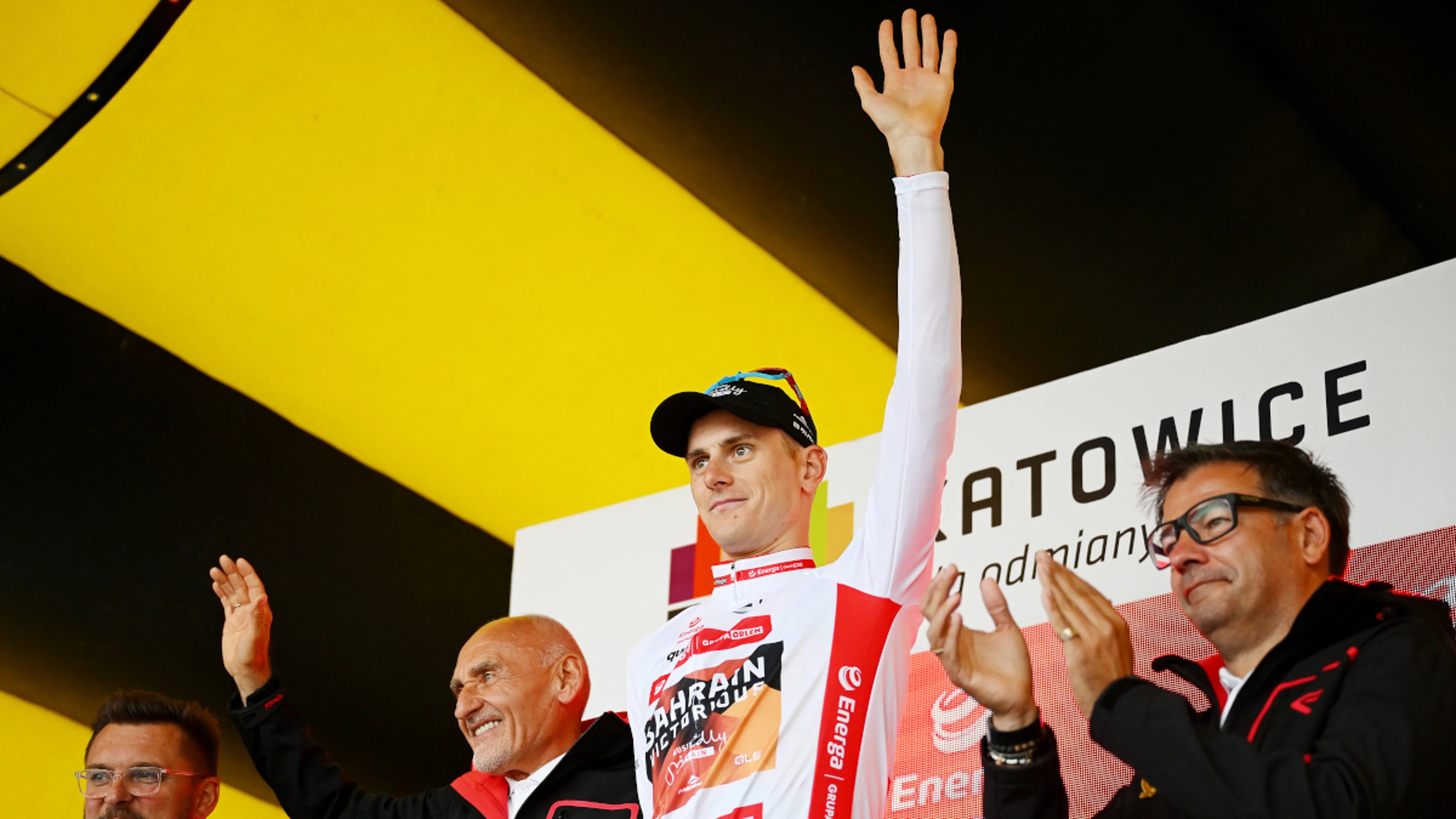 Mohoric clings onto Tour of Poland lead before final stage