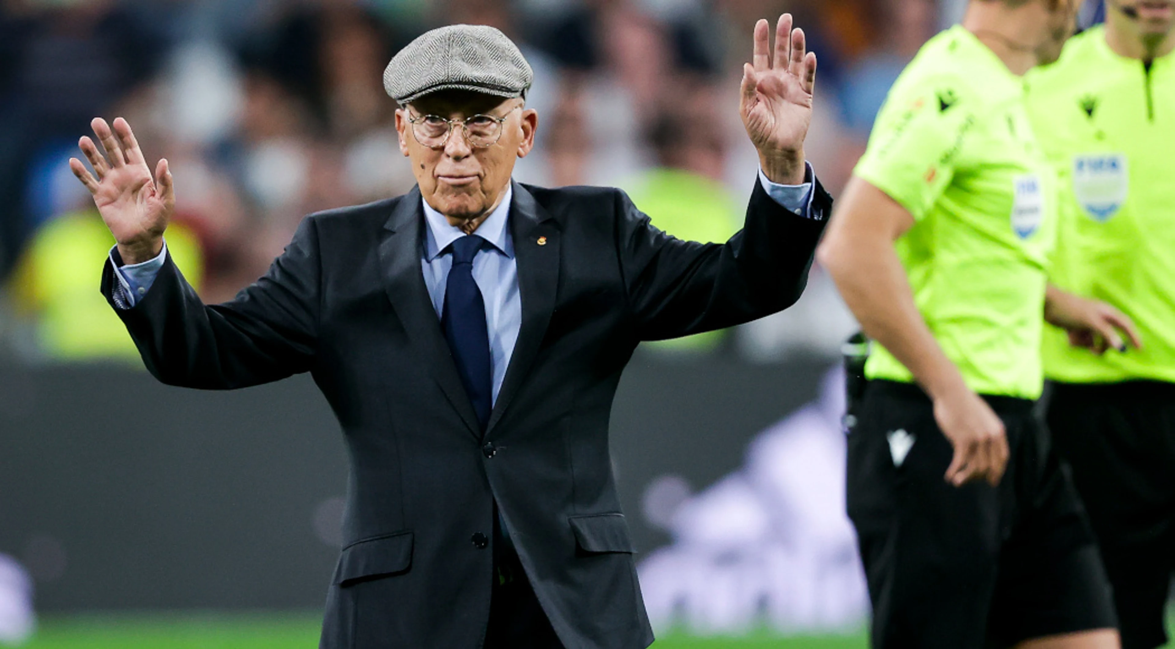 Real's 'magician' Amancio dies at 83