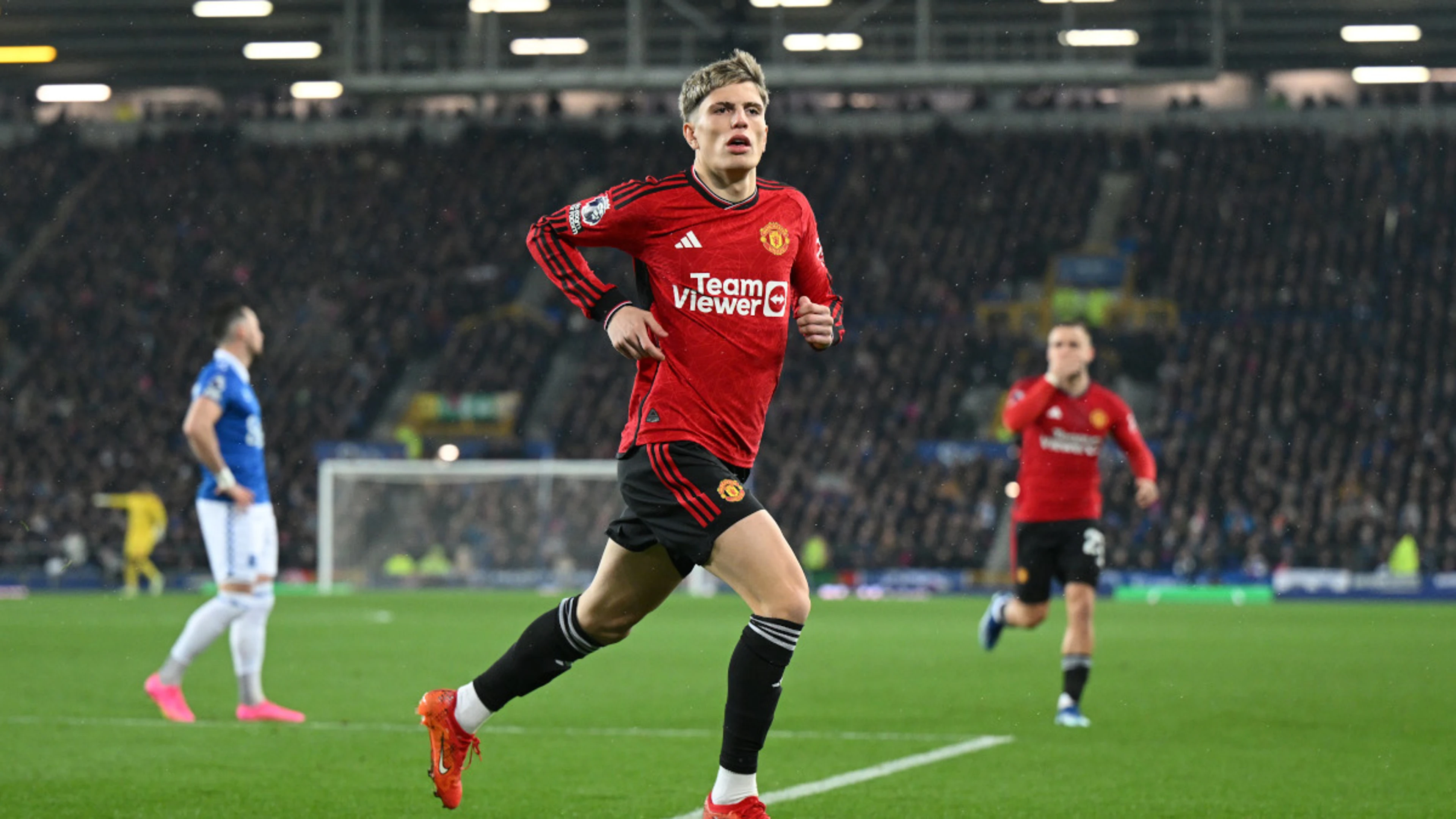 Three talking points from the Premier League