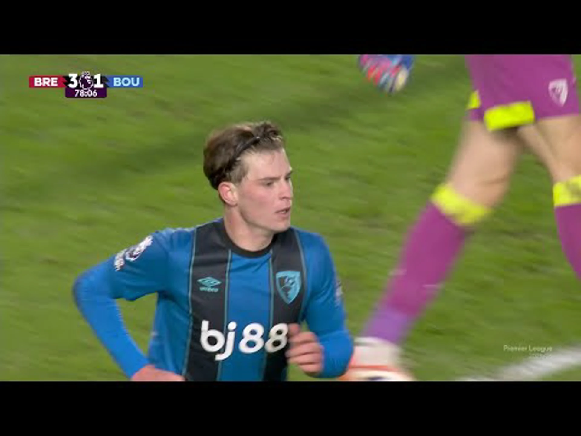 Alex Scott | 79ᵗʰ Minute Spectacular Defensive Act v Brentford