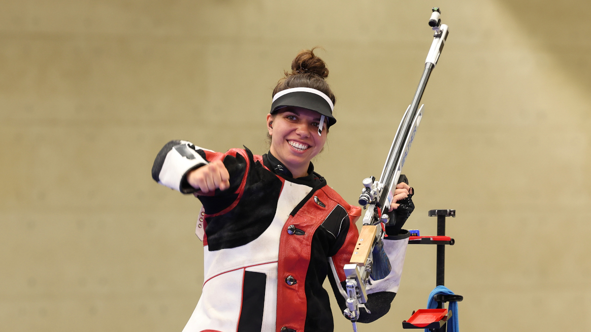 Leone keeps women's rifle 3 positions gold in Swiss hands