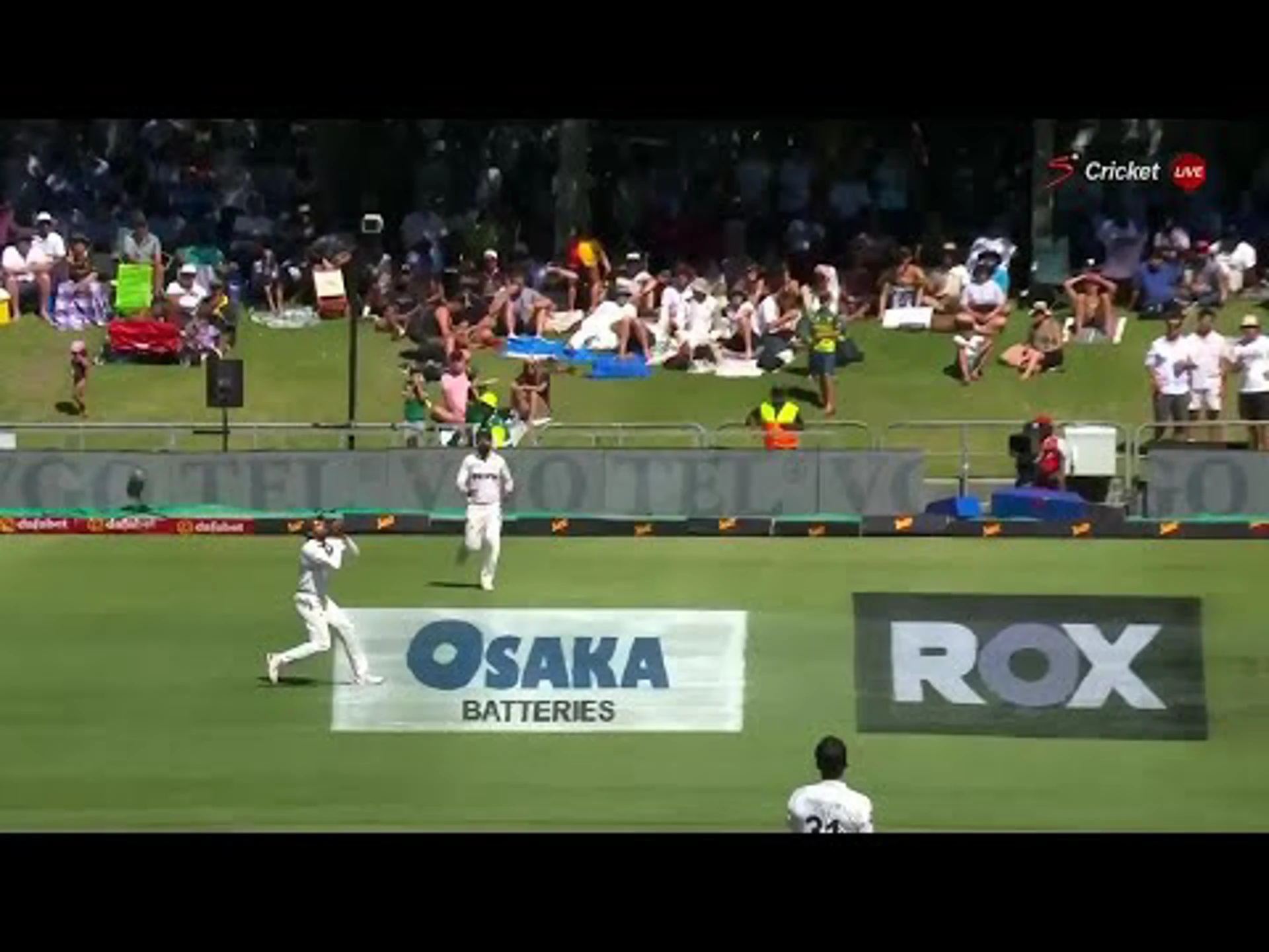 South Africa v Pakistan | 2nd Test | 1st innings | Mir Hamza 2