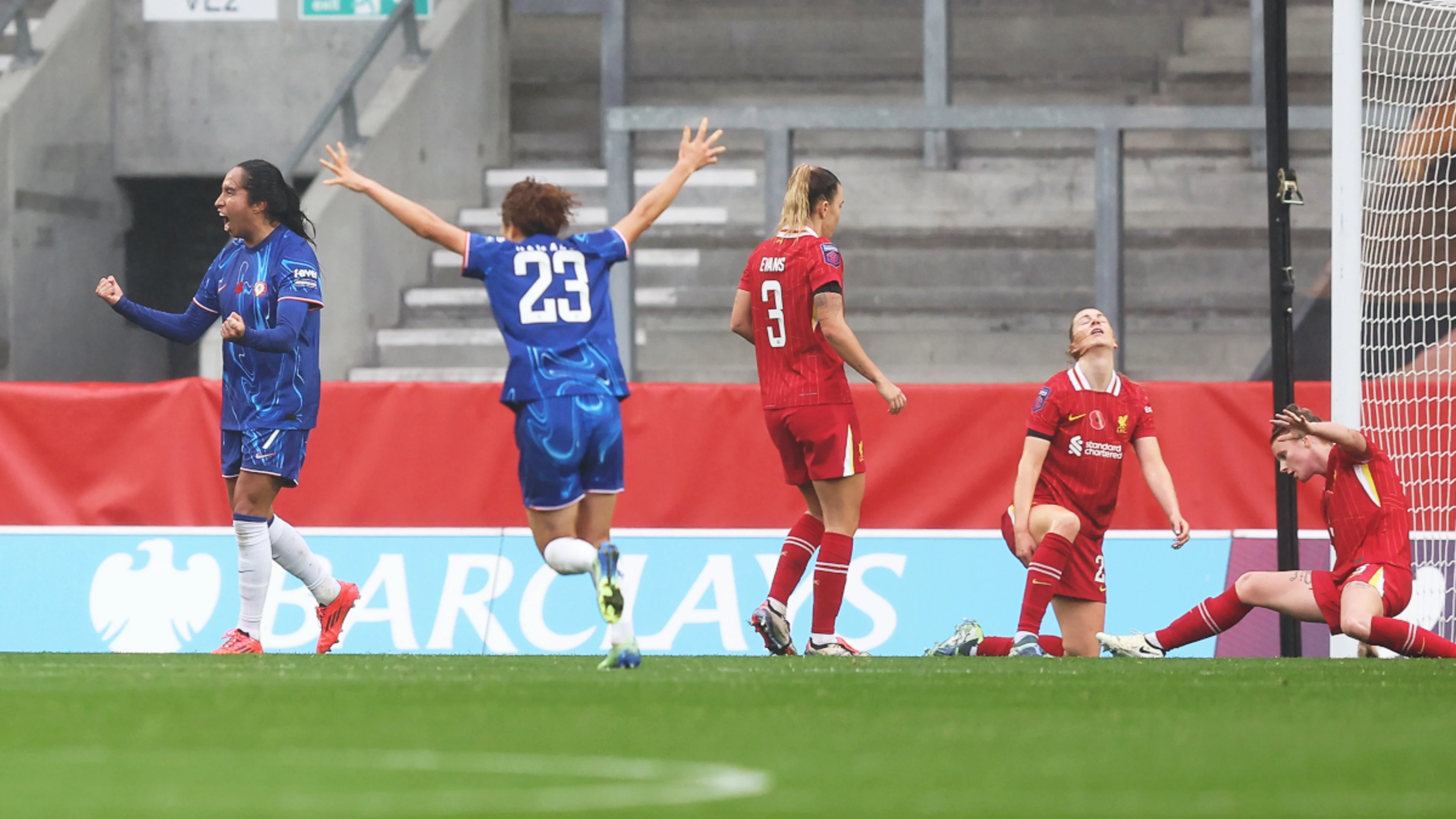 Chelsea cruise past Liverpool to keep pressure on WSL leaders Man City