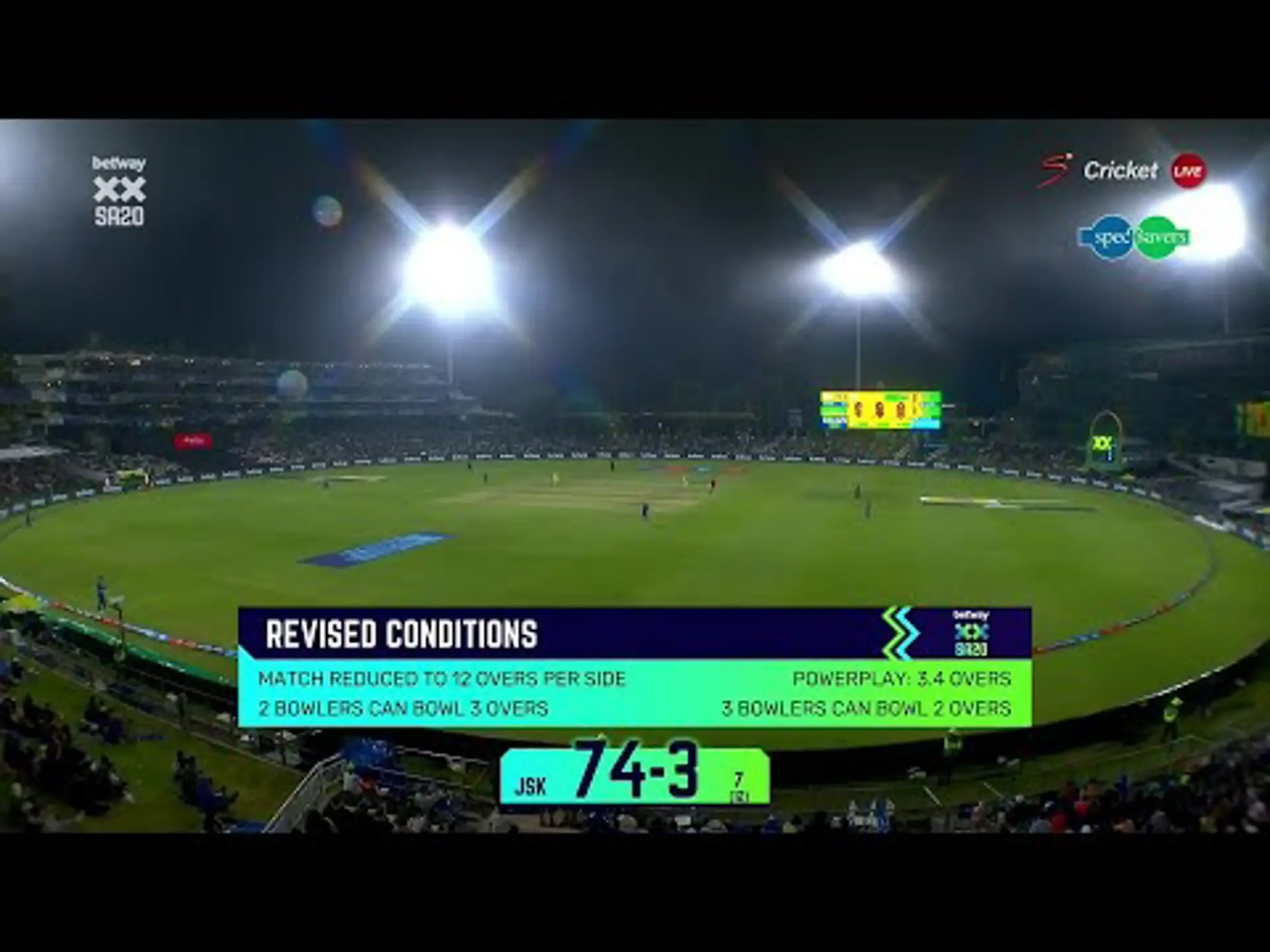 Reeza Hendricks with a moment of brilliance!