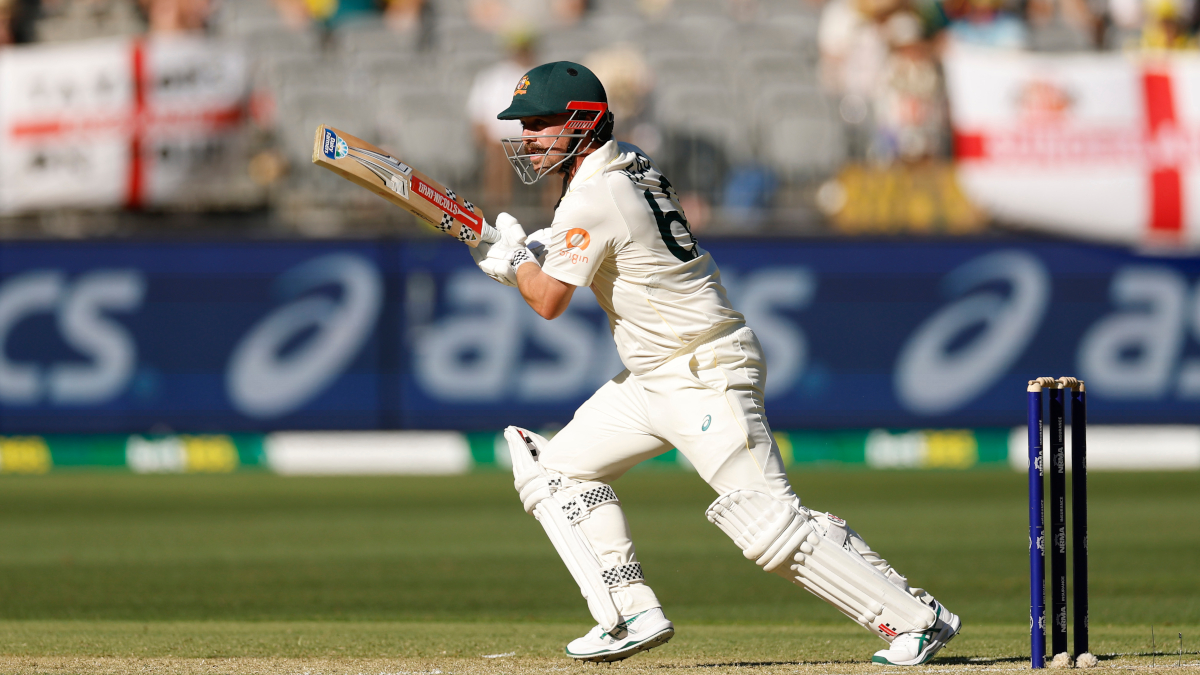 Head shapes up as solution for Australia's opening woes