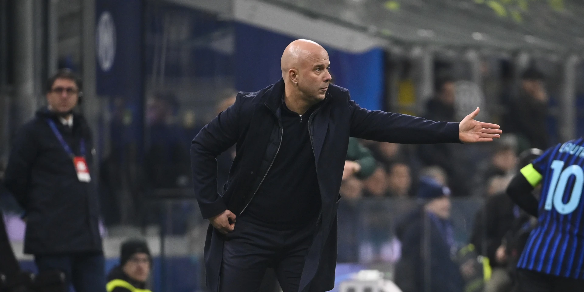 Liverpool boss Slot to hold talks with unhappy Salah