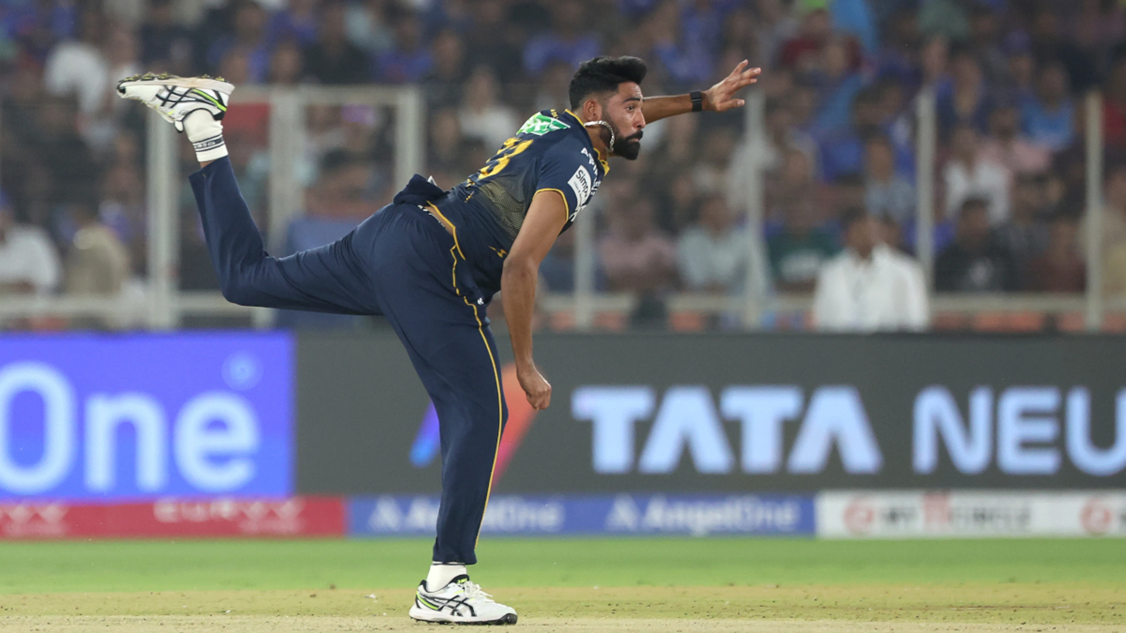 Rejuvenated IPL match-winner Siraj praised for 'fire in his belly'
