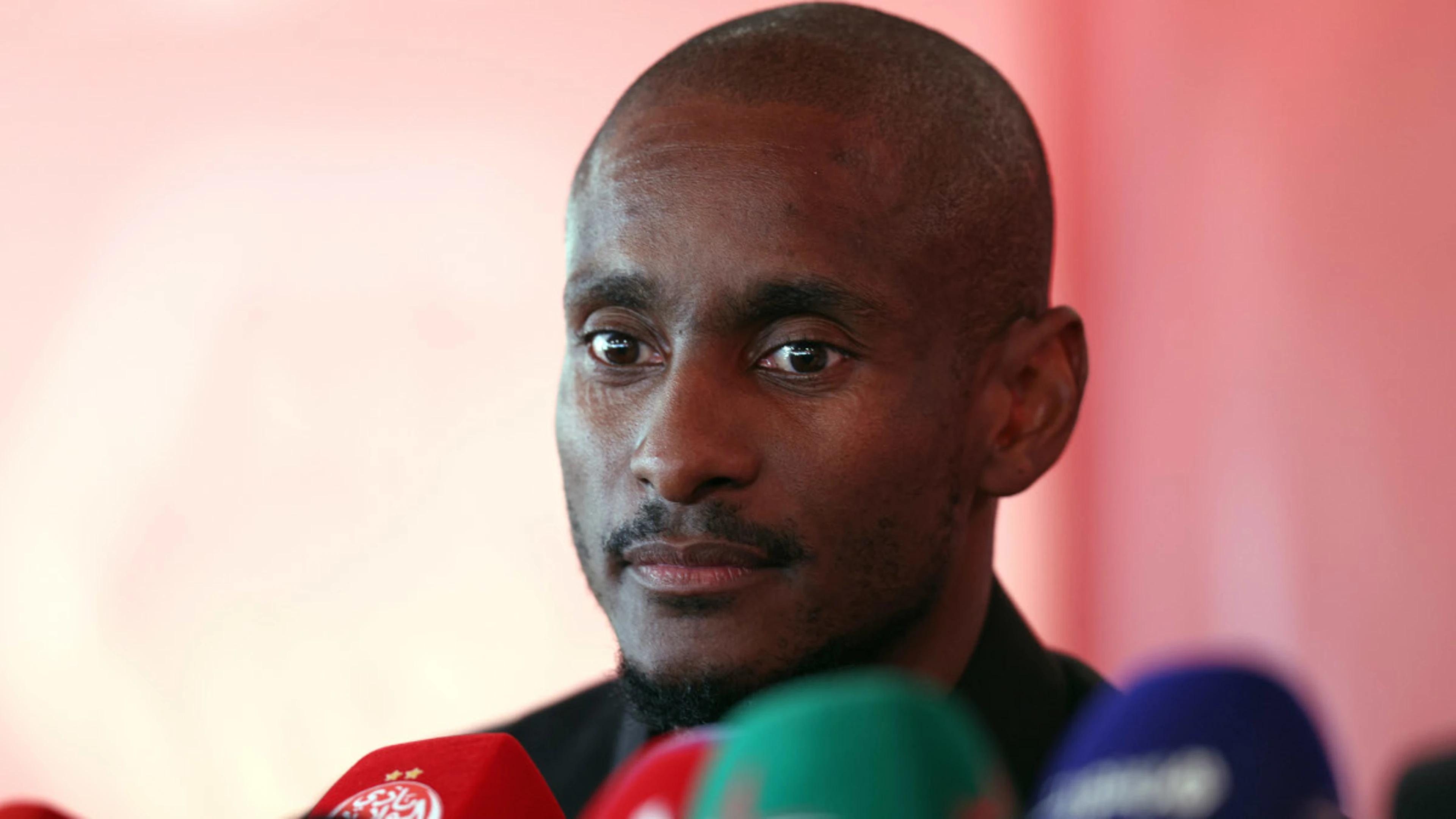 Sundowns eye showdown with former boss