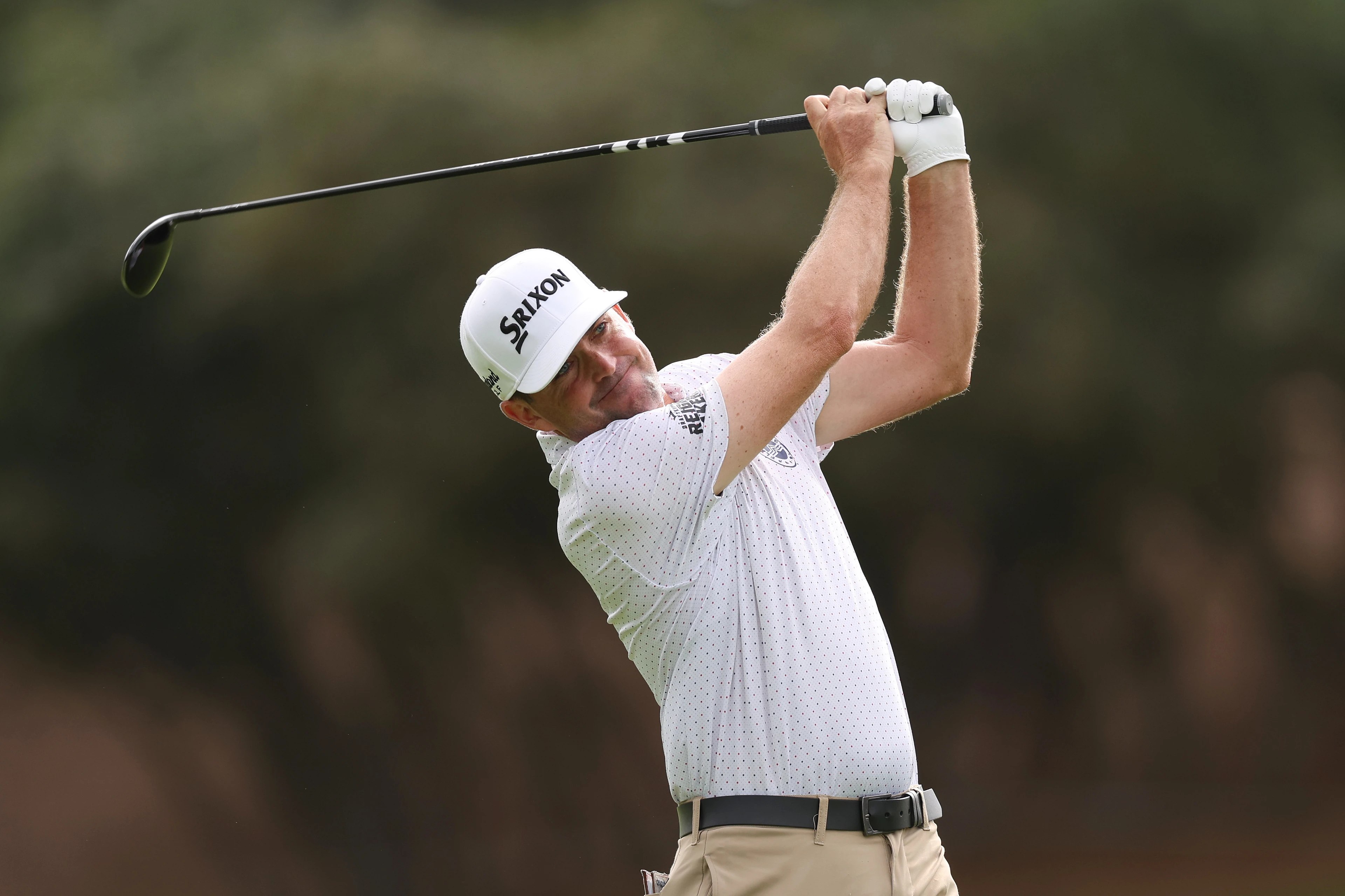Bradley leads BMW Championship at weather delay