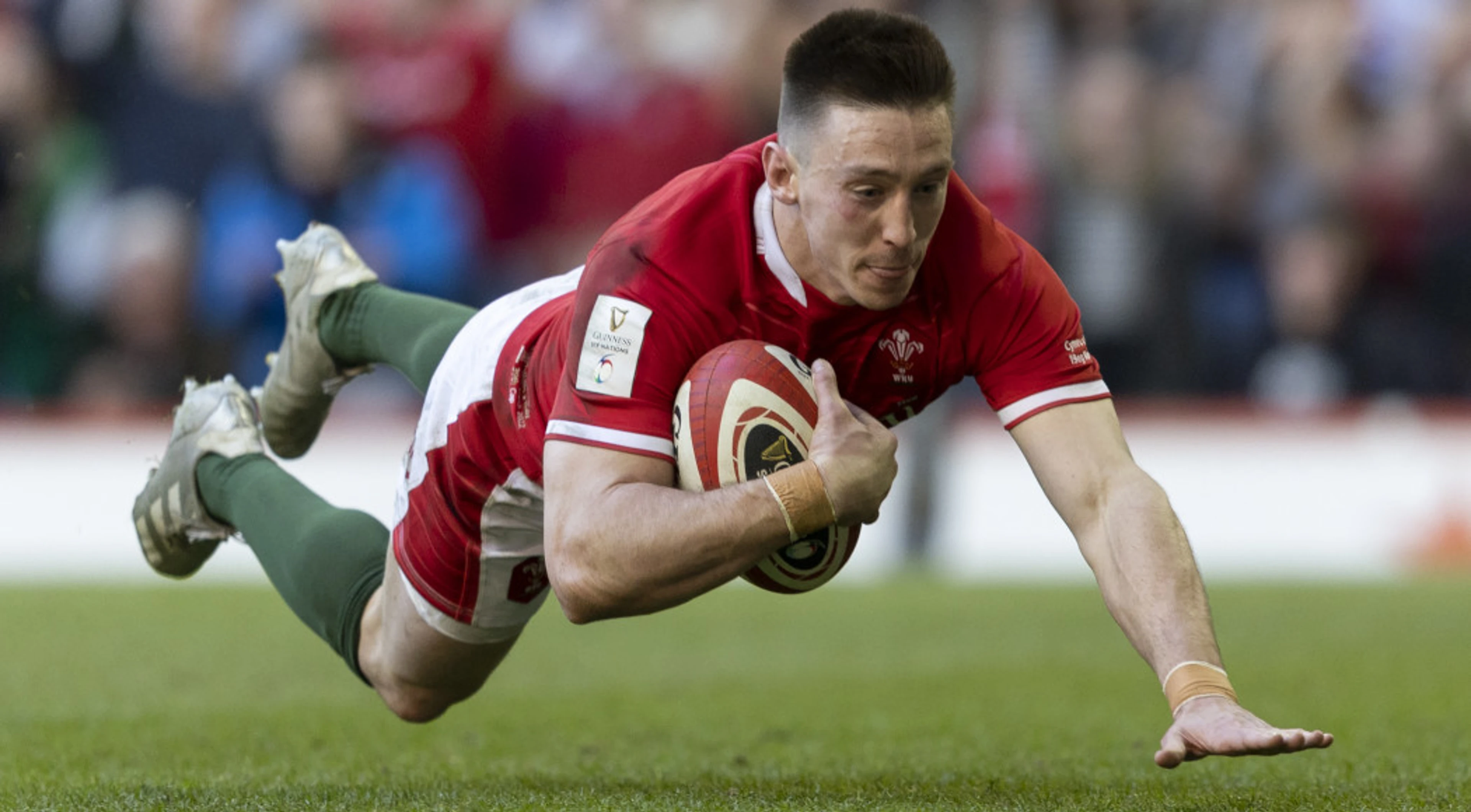 Adams, Cuthbert return to Wales training
