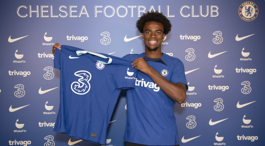 Chelsea sign Chukwuemeka on six-year deal