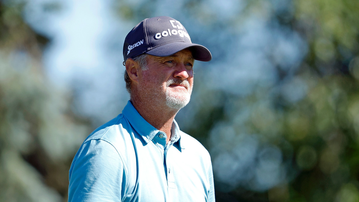 Nine players share early lead at Pure Insurance Championship