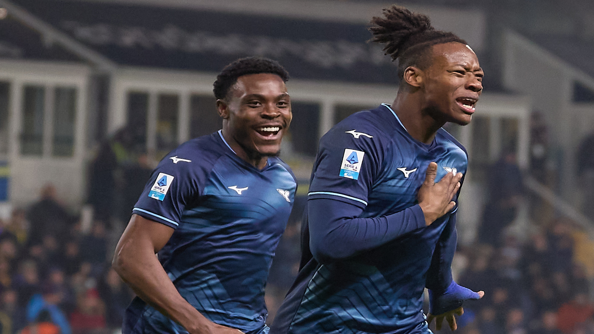 Lazio find winner in Parma despite two red cards