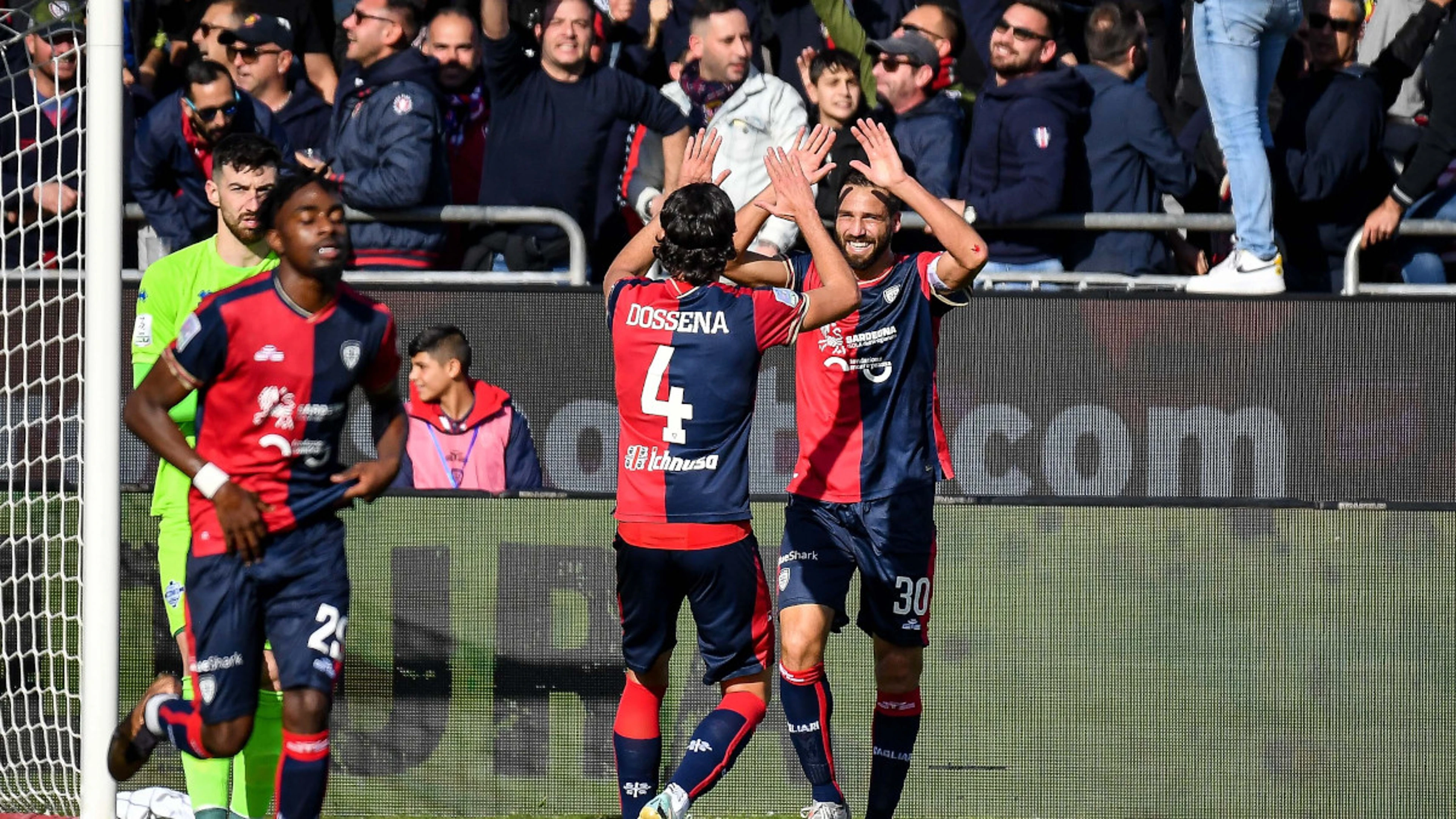 Cagliari score stoppage-time winner to snatch promotion from Bari