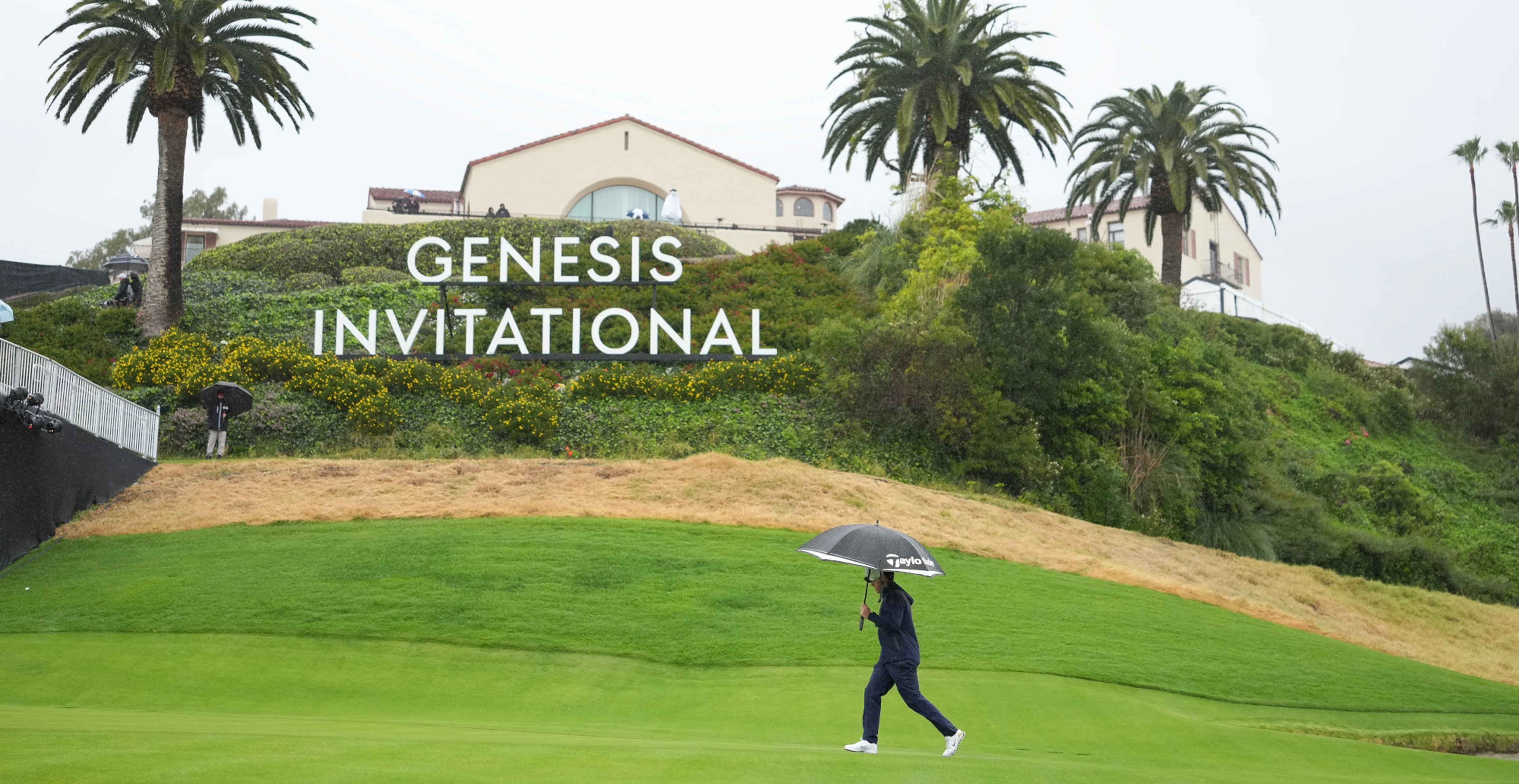 First round of Genesis Invitational suspended by rain