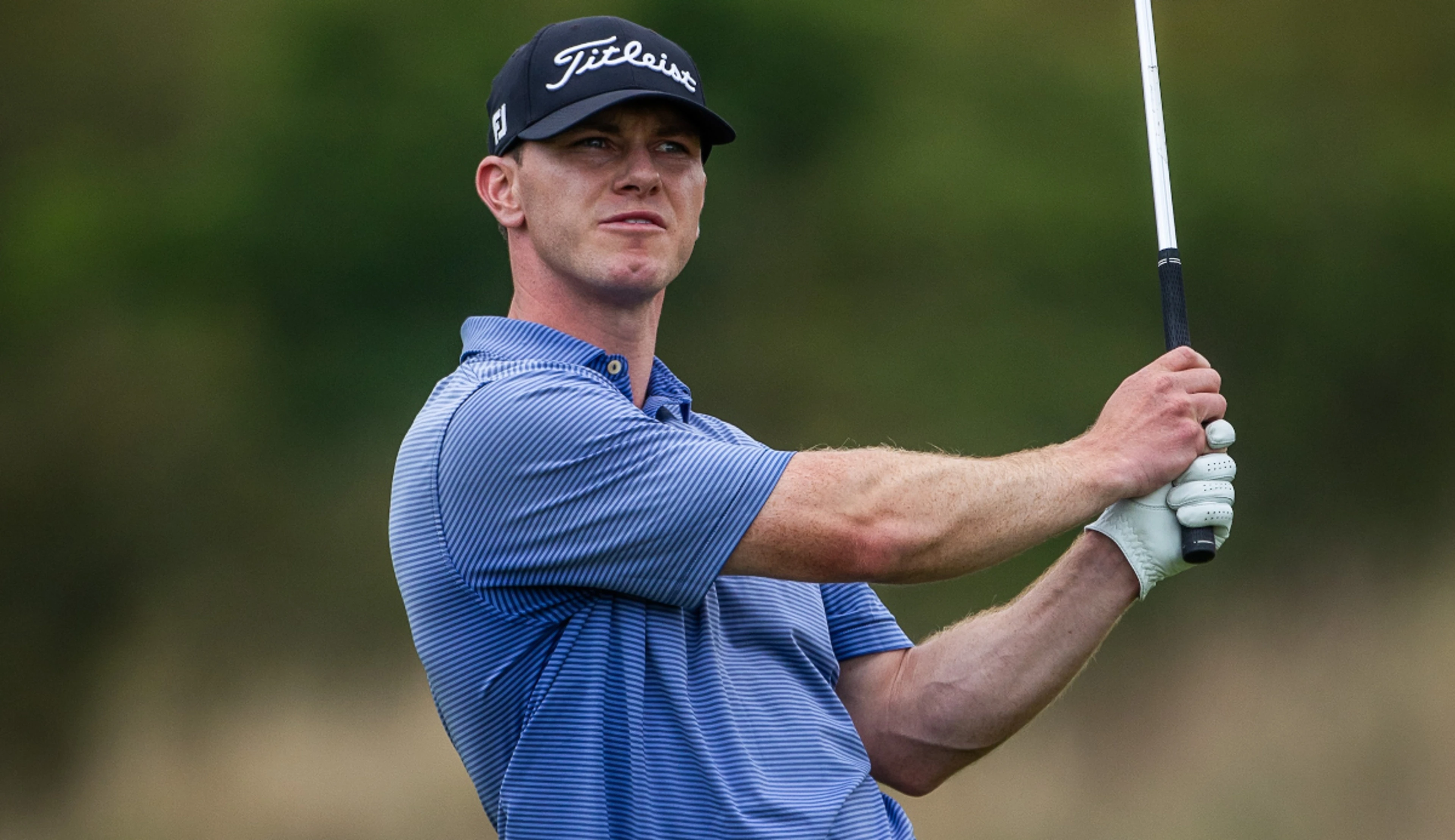 Irishman Lester makes his move despite weather at Hyundai Open