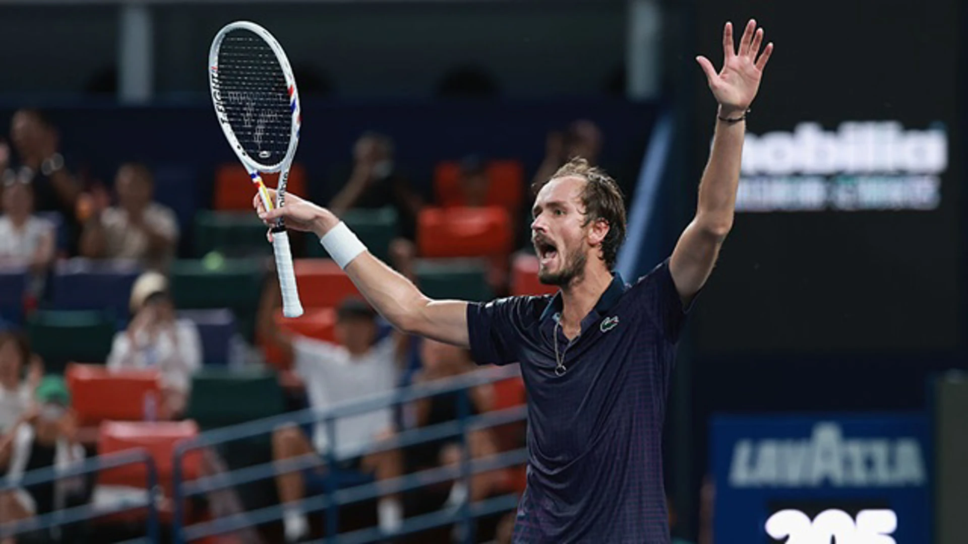 Daniil Medvedev v  Alex De Minaur | Rolex Shanghai Masters | QF4 | Highlights | ATP World Tour 1000