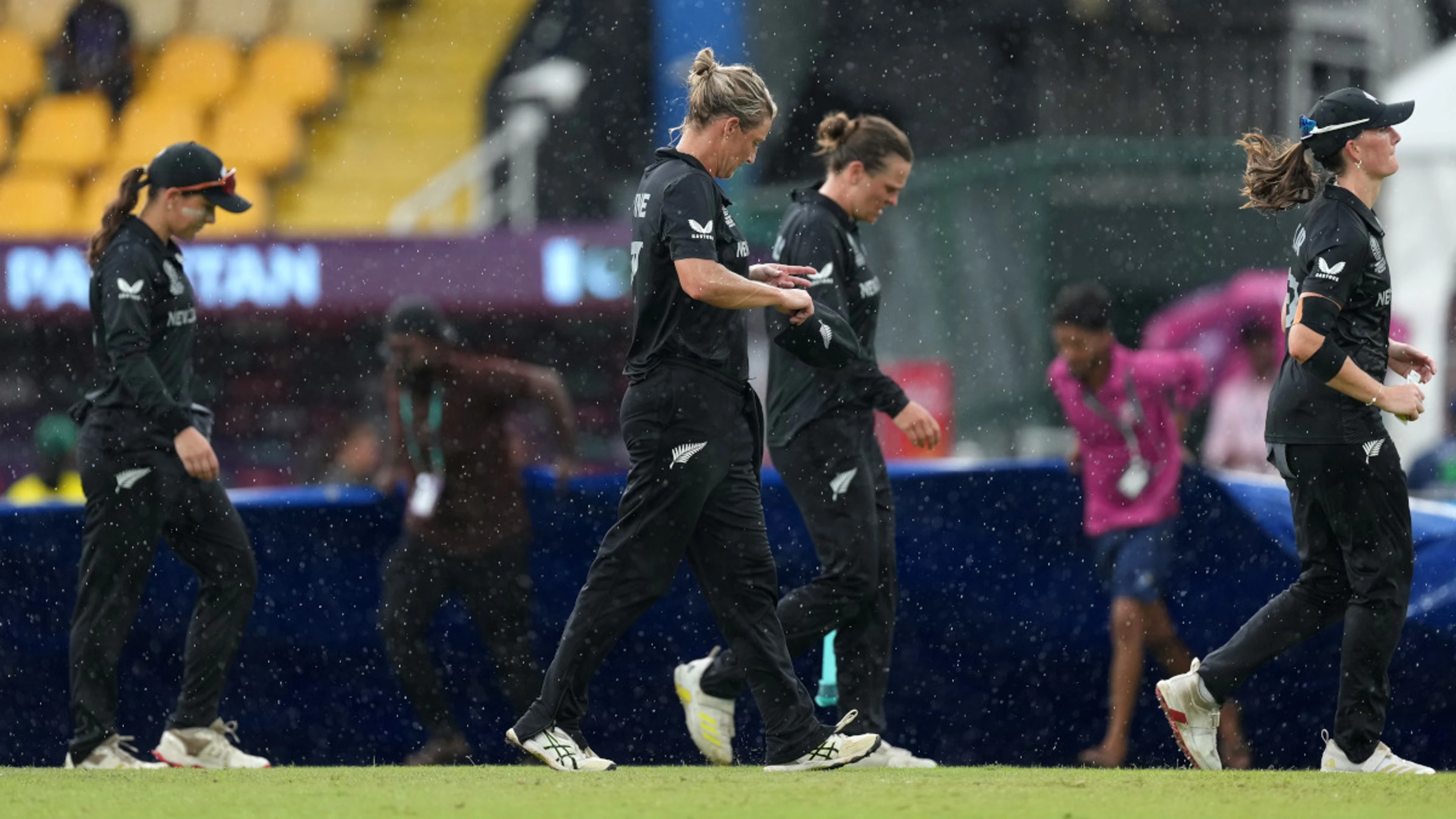 Rains continue as Pakistan-New Zealand World Cup clash washed out