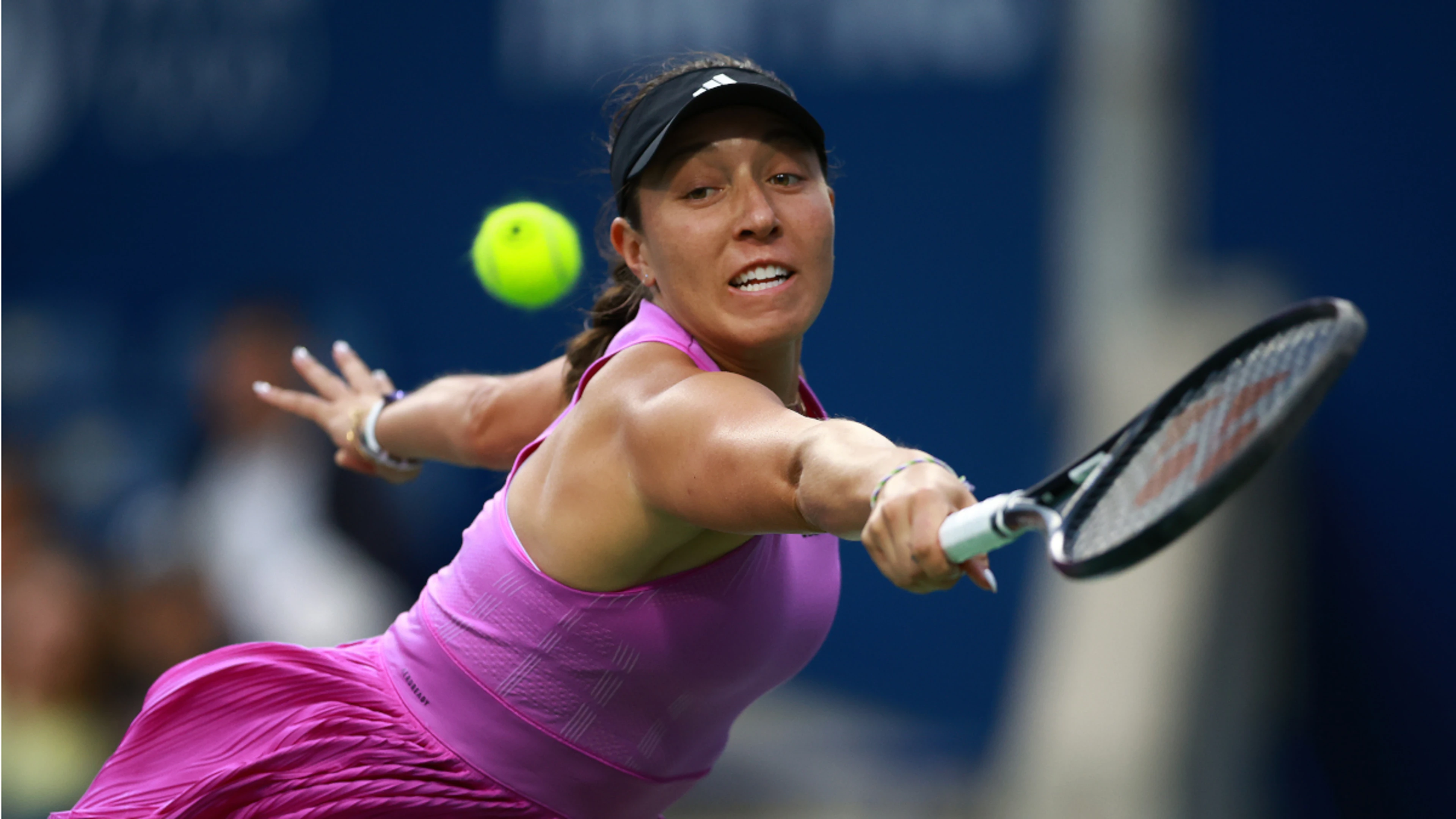 Defending champion Pegula to face Anisimova in Toronto final