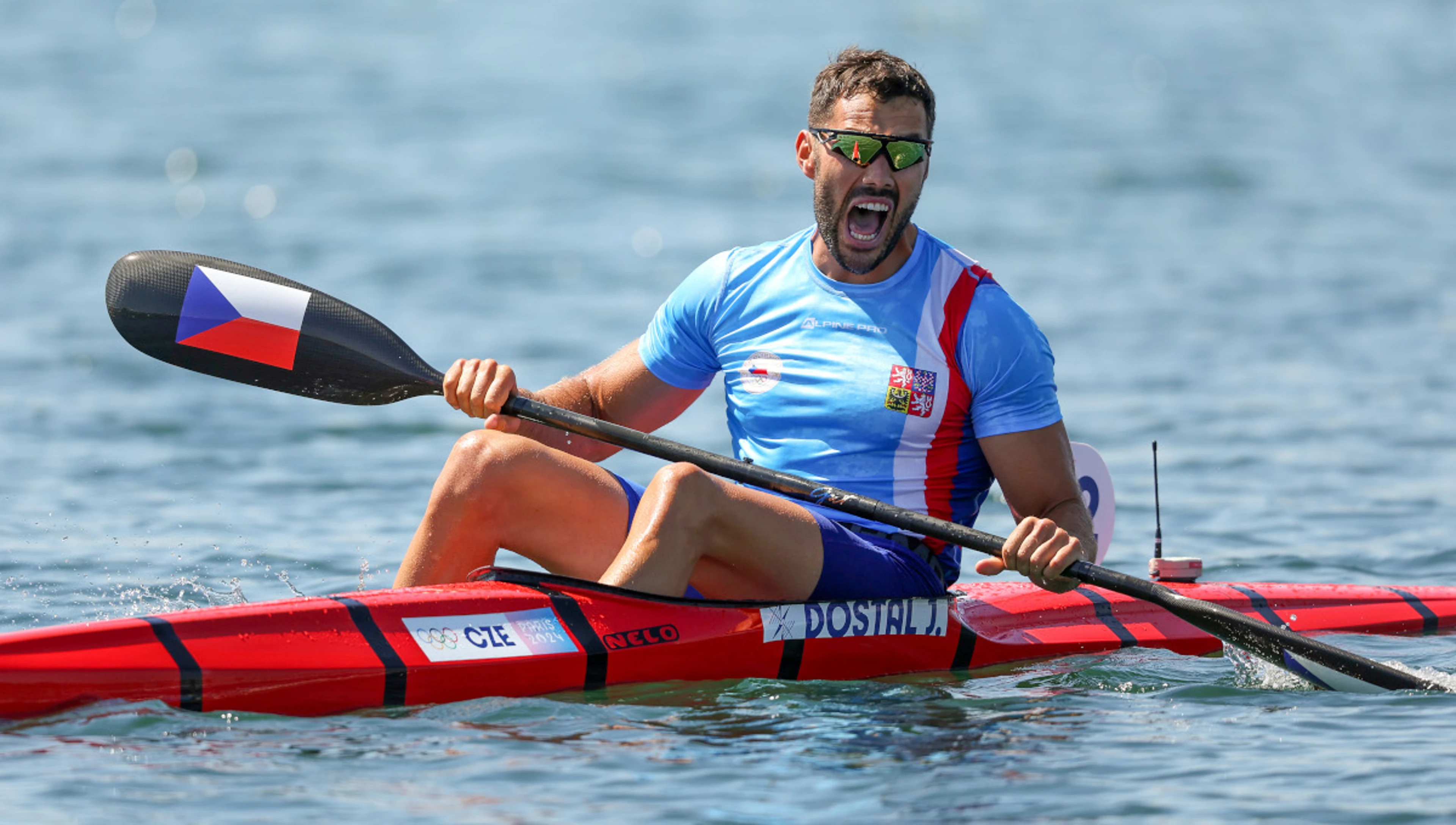 Czech Dostal wins in men's kayak single 1 000m final