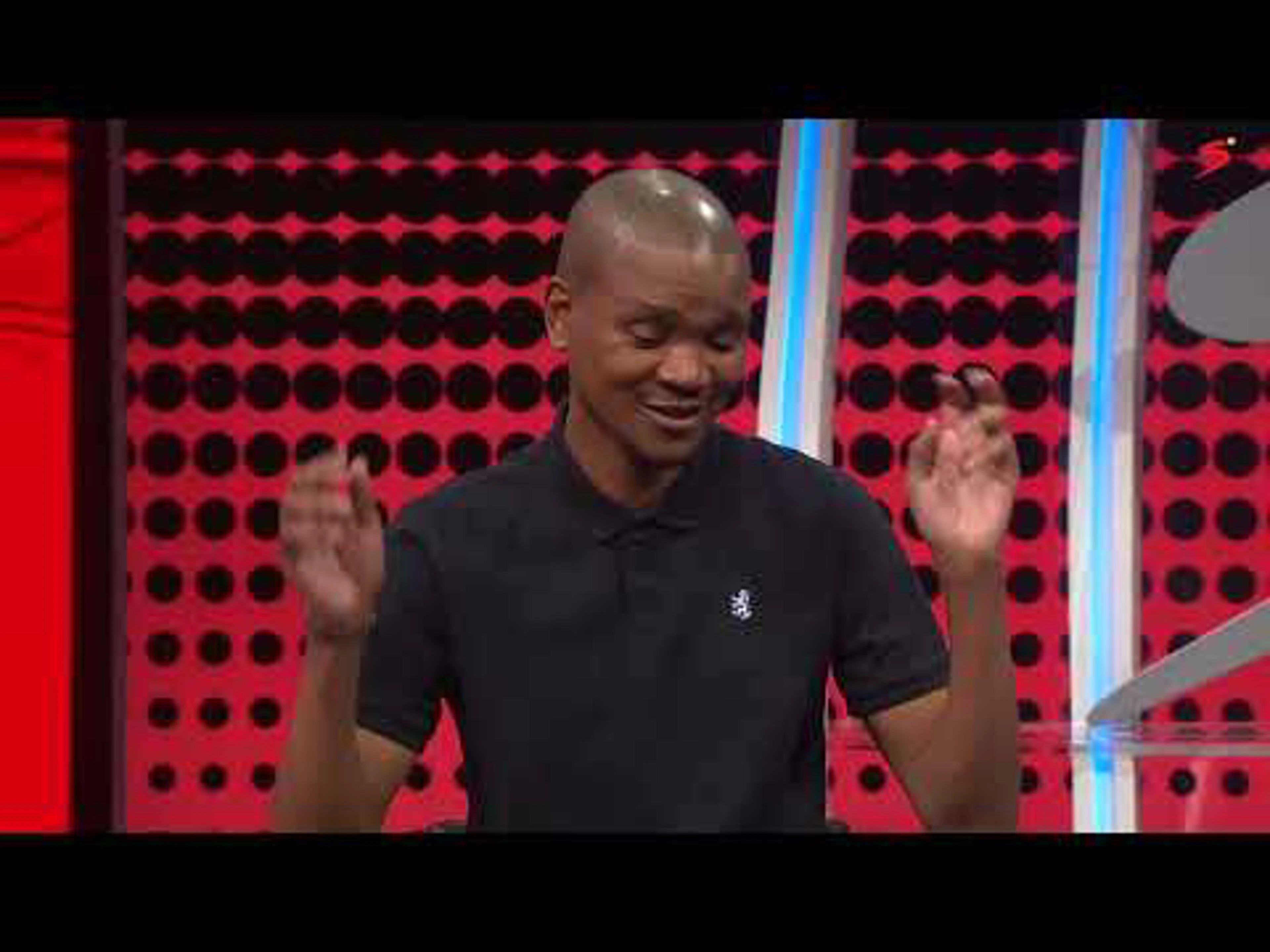 Bowlers v Batters? 👀 Who wins you trophies in a T20 competition? 🏏