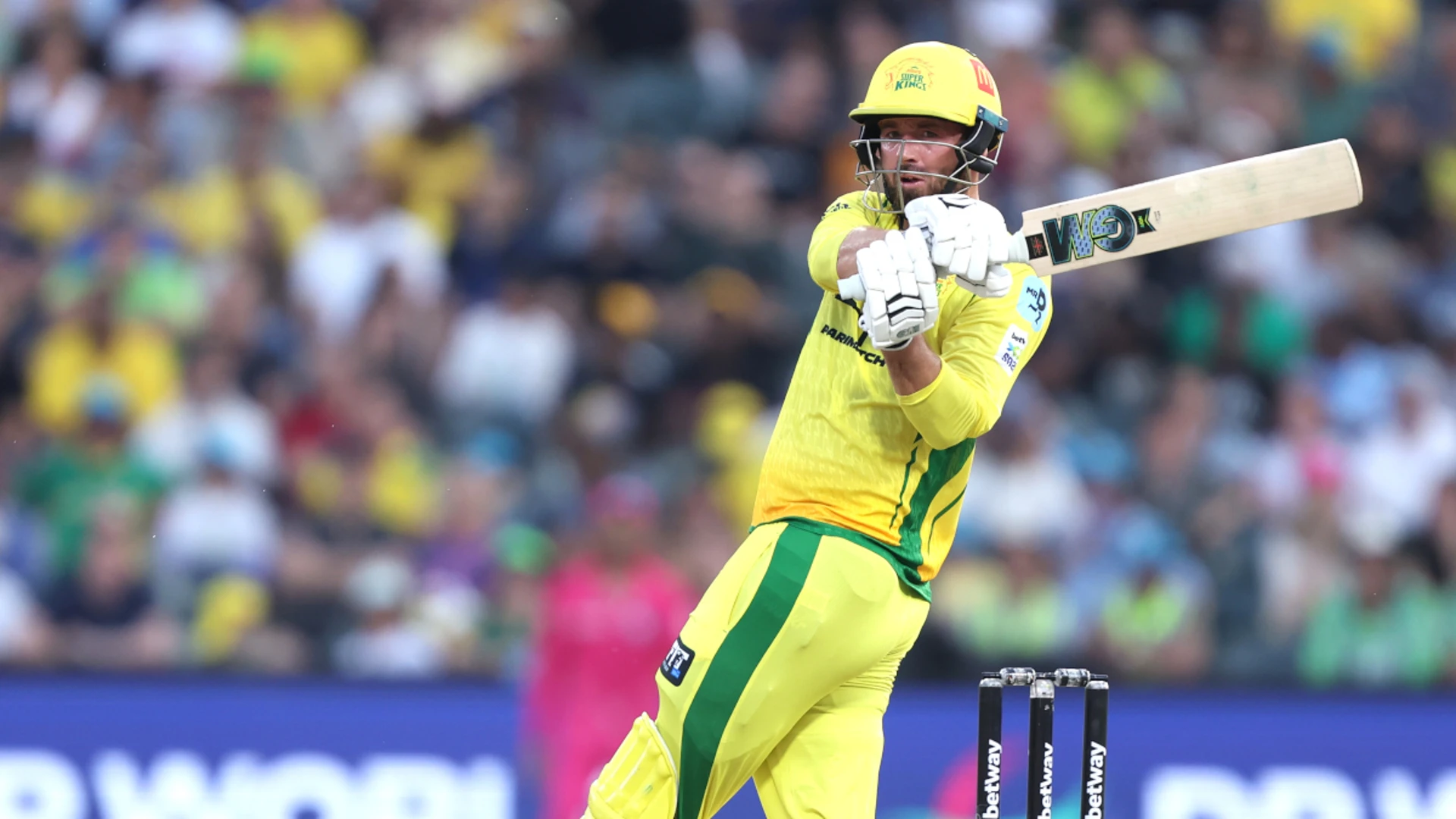 Vince, Du Plessis power JSK to stiff total against Royals