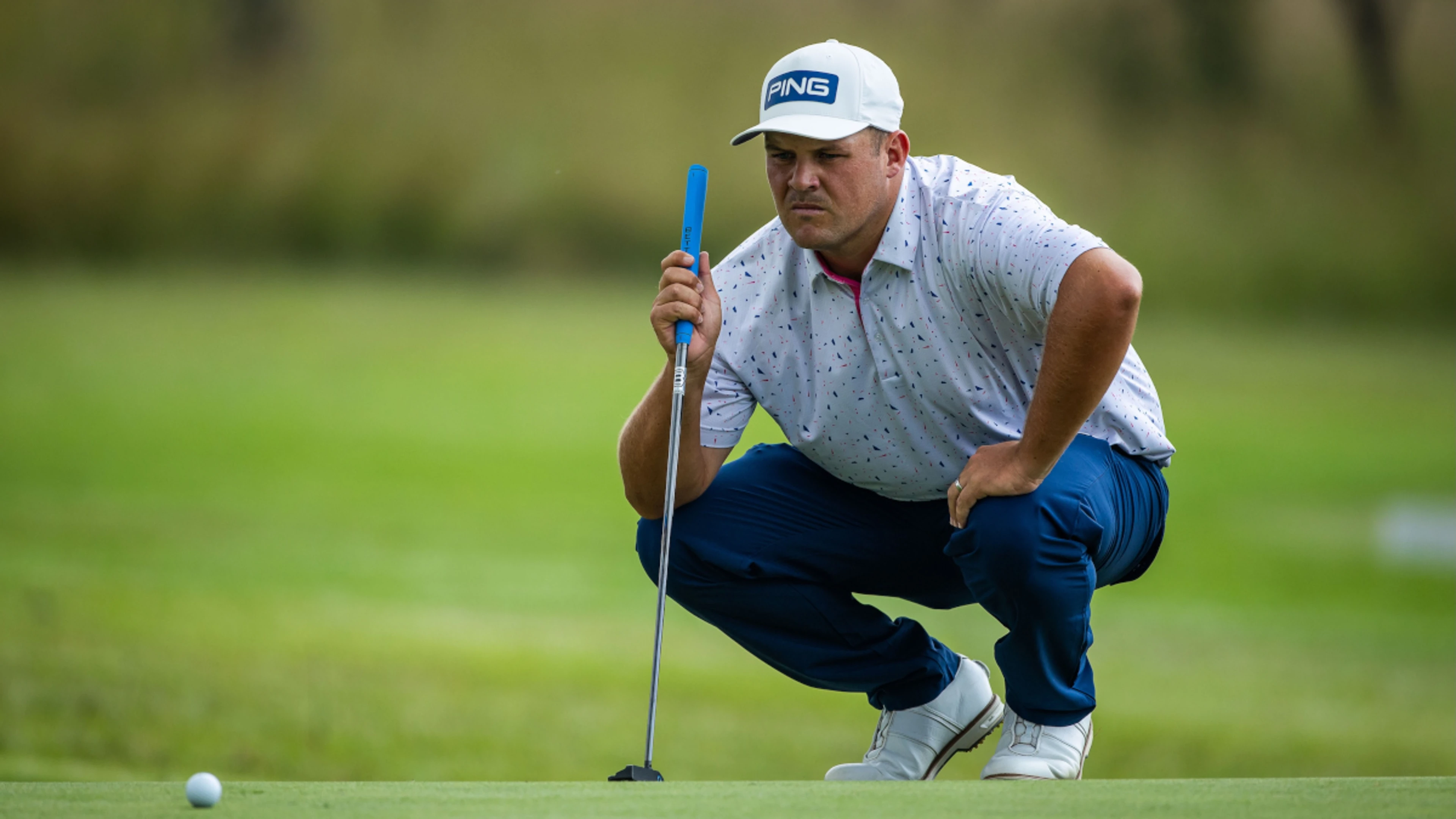 Ritchie leads with Van Tonder chasing in DNi Tour Championship 