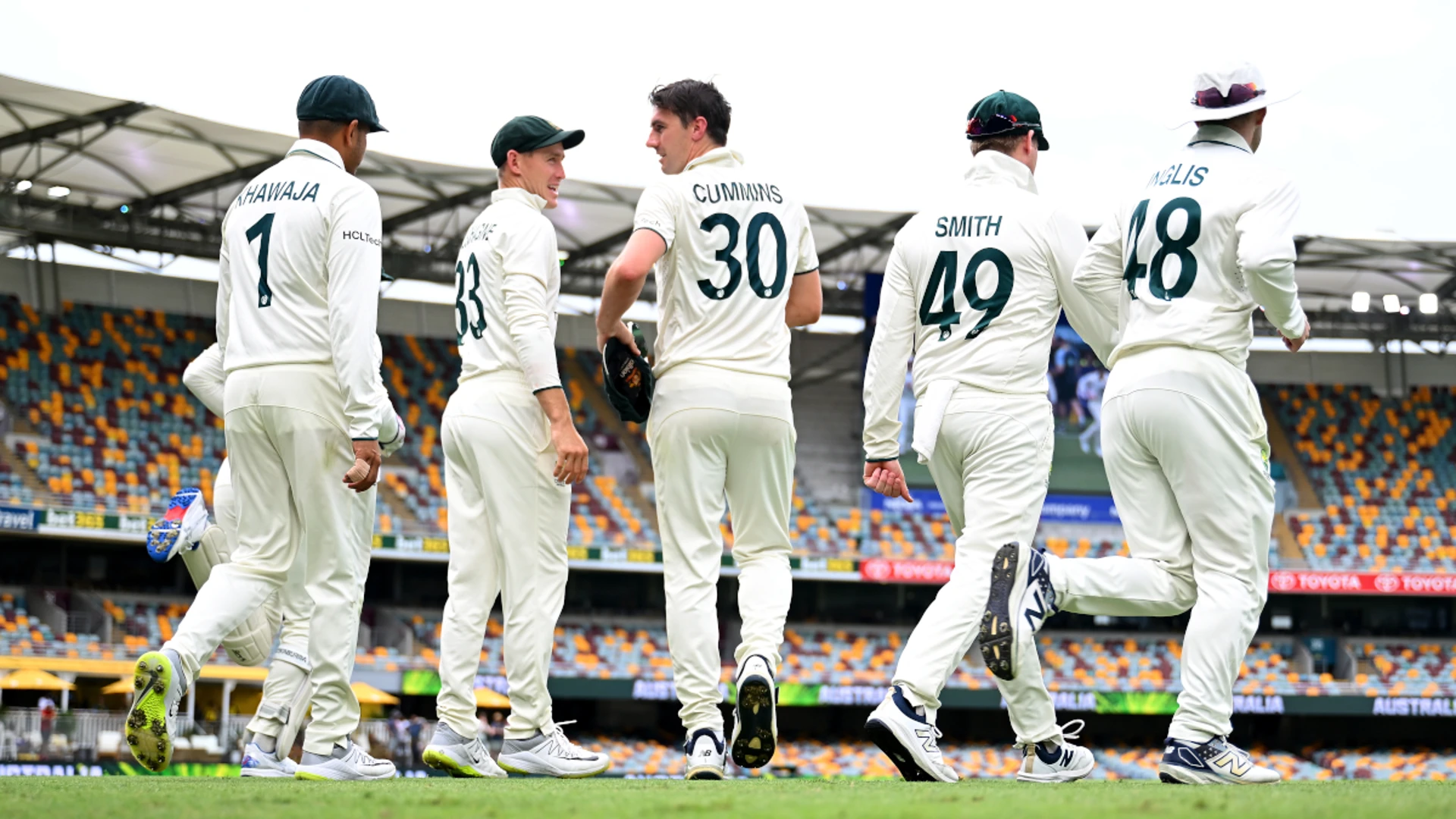 Australia declare on 89-7, set India 275 to win 3rd Test