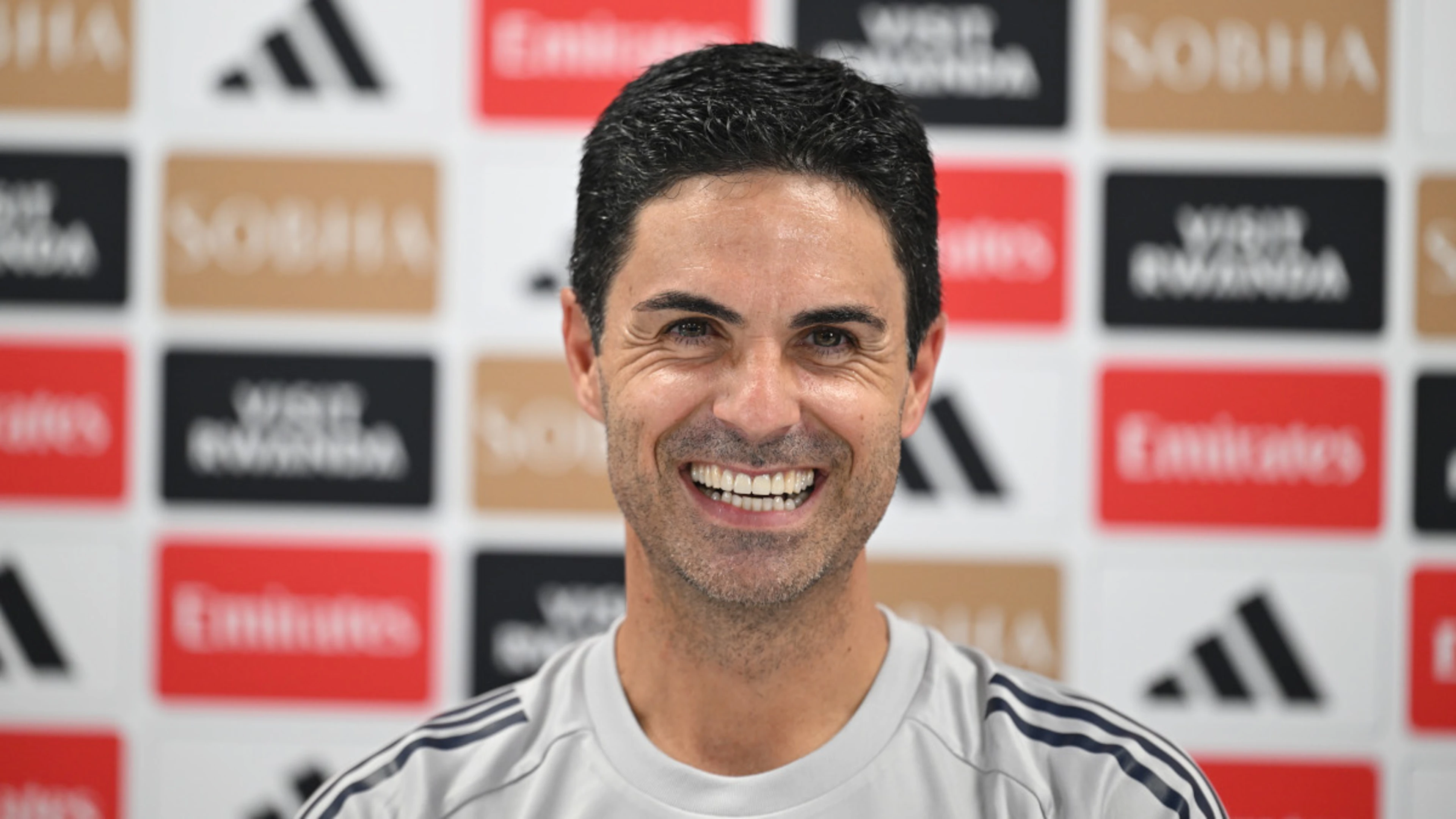 Arsenal's Arteta relieved to escape from Old Trafford with a win