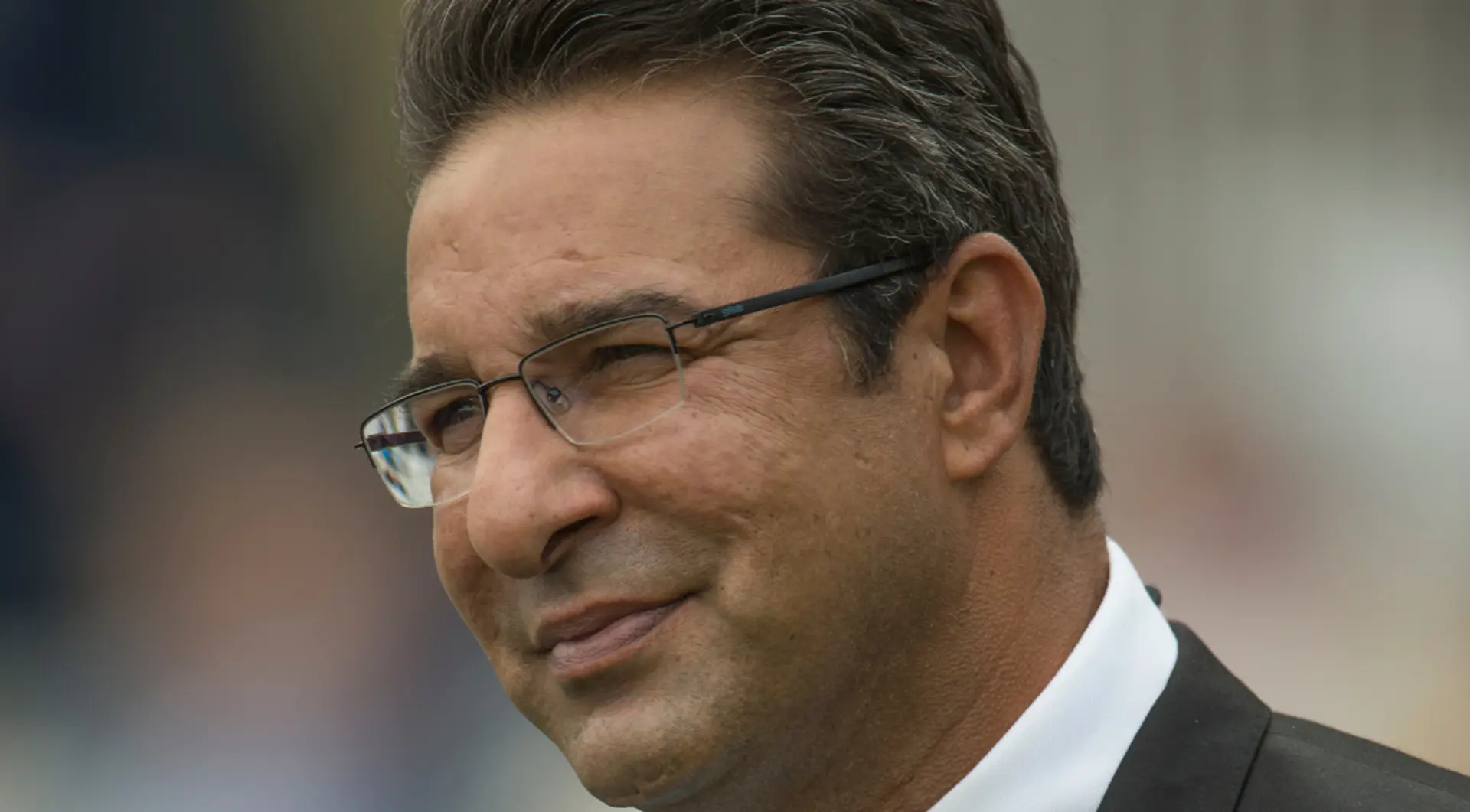 Pakistan's Akram praises his statue amid social media flak