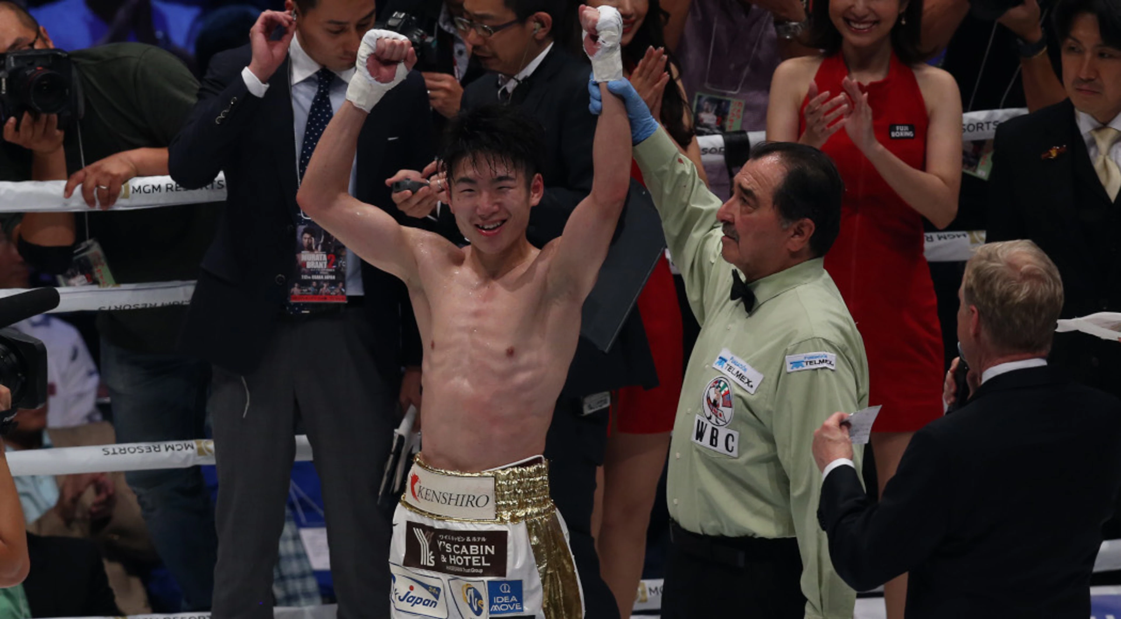 Kenshiro Teraji and Hiroto Kyoguchi meet in a unification match