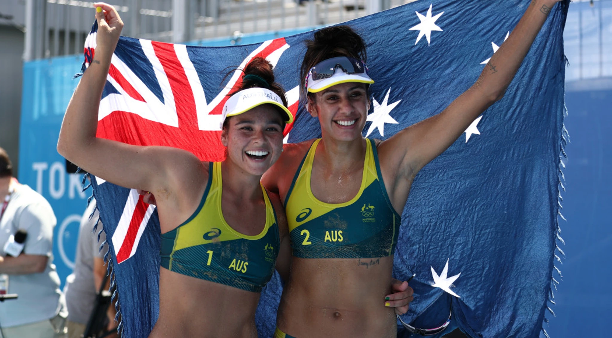Duo end Australia's wait for beach volleyball medal