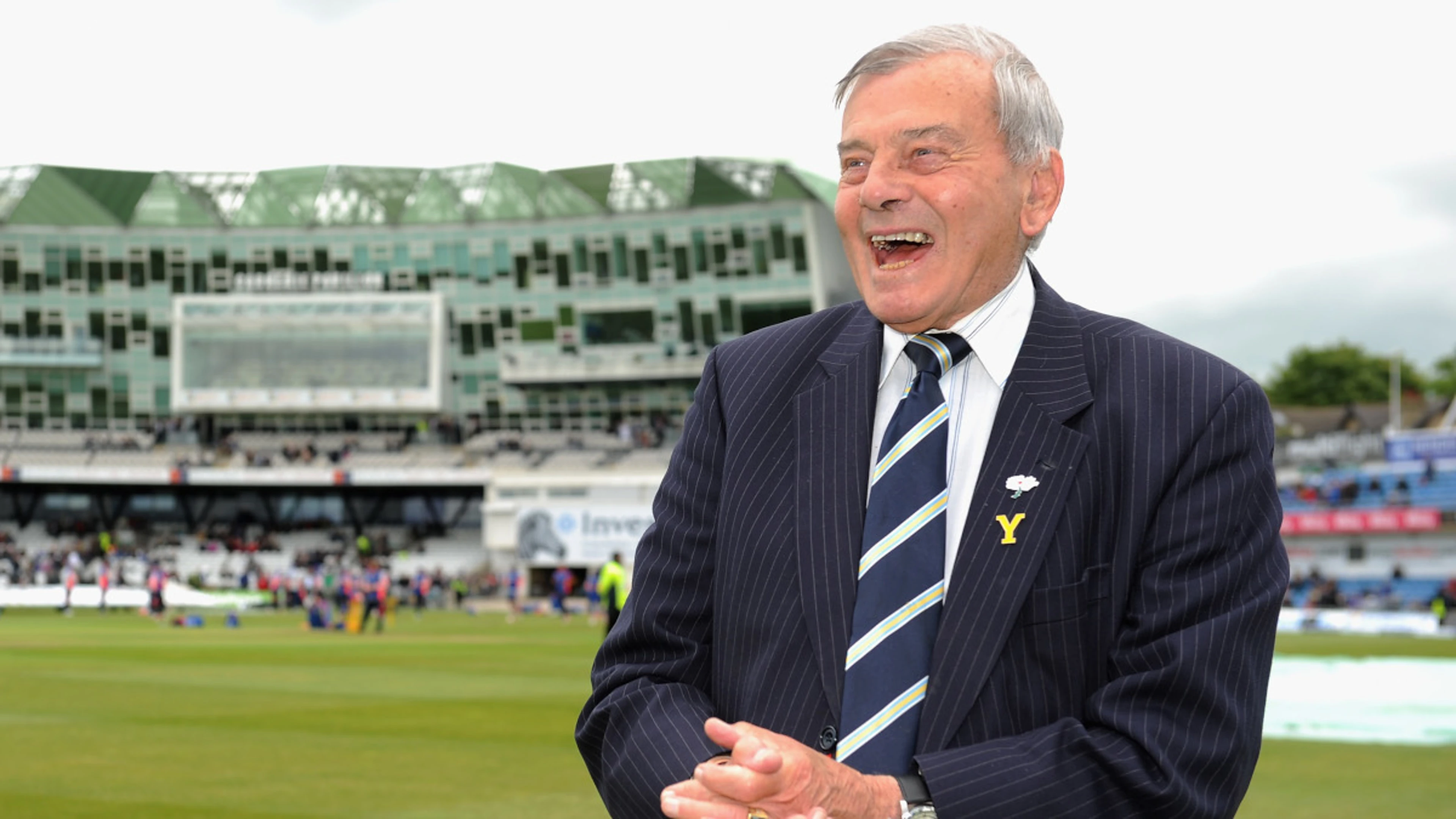 Former umpire 'Dickie' Bird dies aged 92