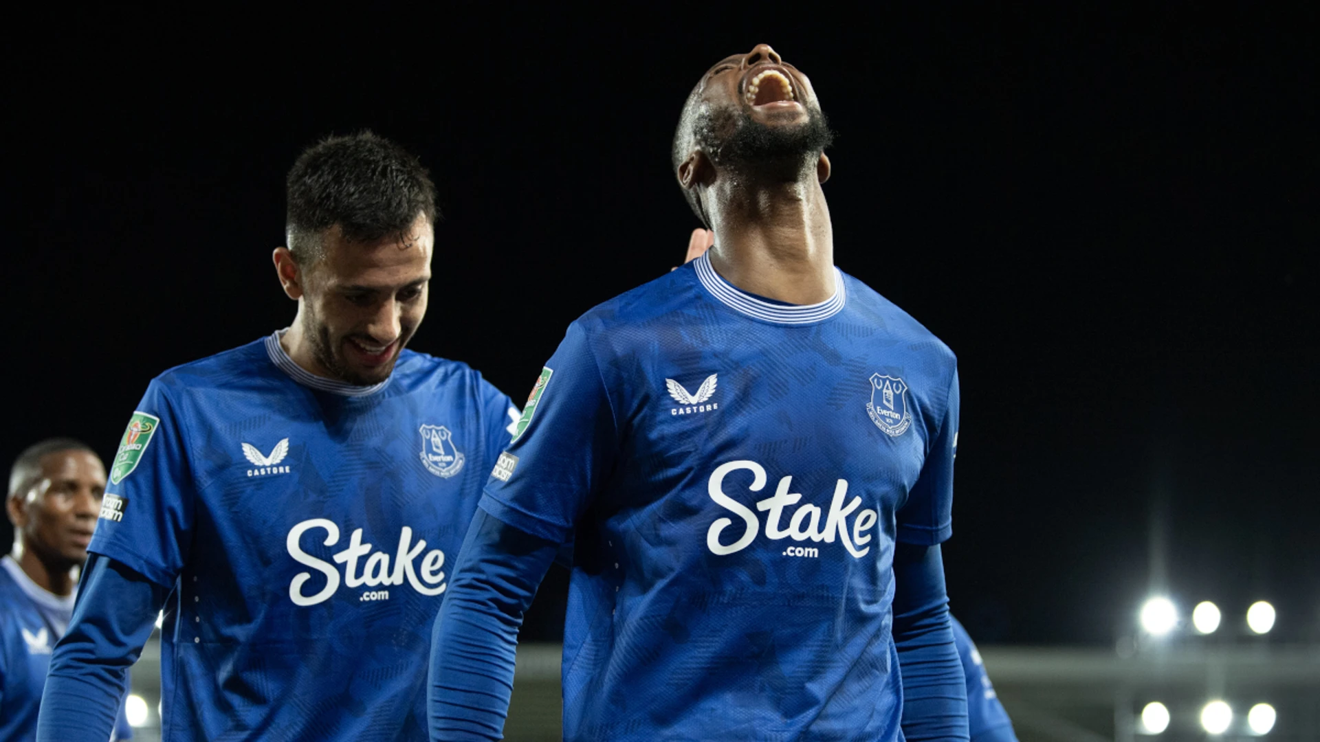 Everton substitute Beto snatches injury-time draw against Fulham