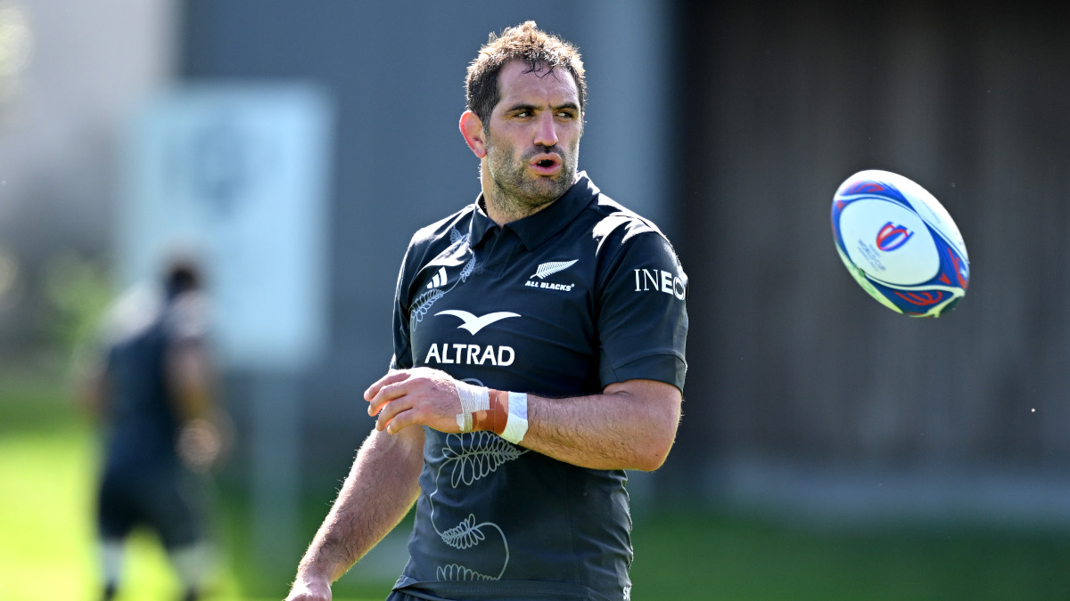 Whitelock still setting the standards as All Blacks prepare for Italy