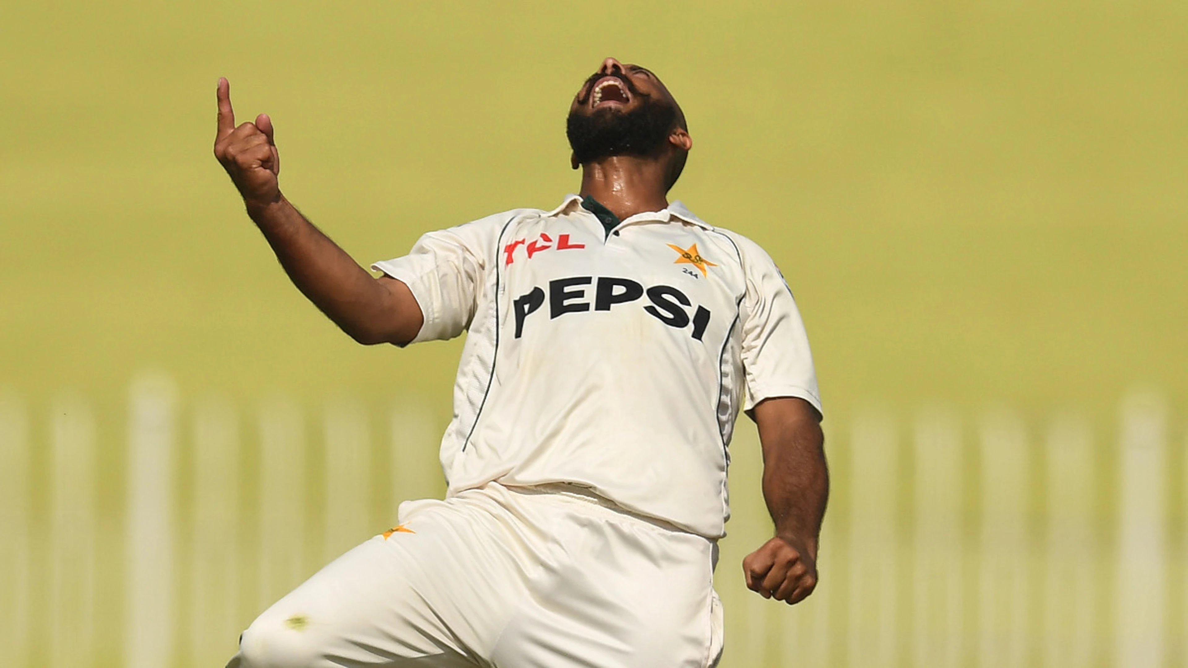 Noman and Sajid give Pakistan lead in spin-dominated first test