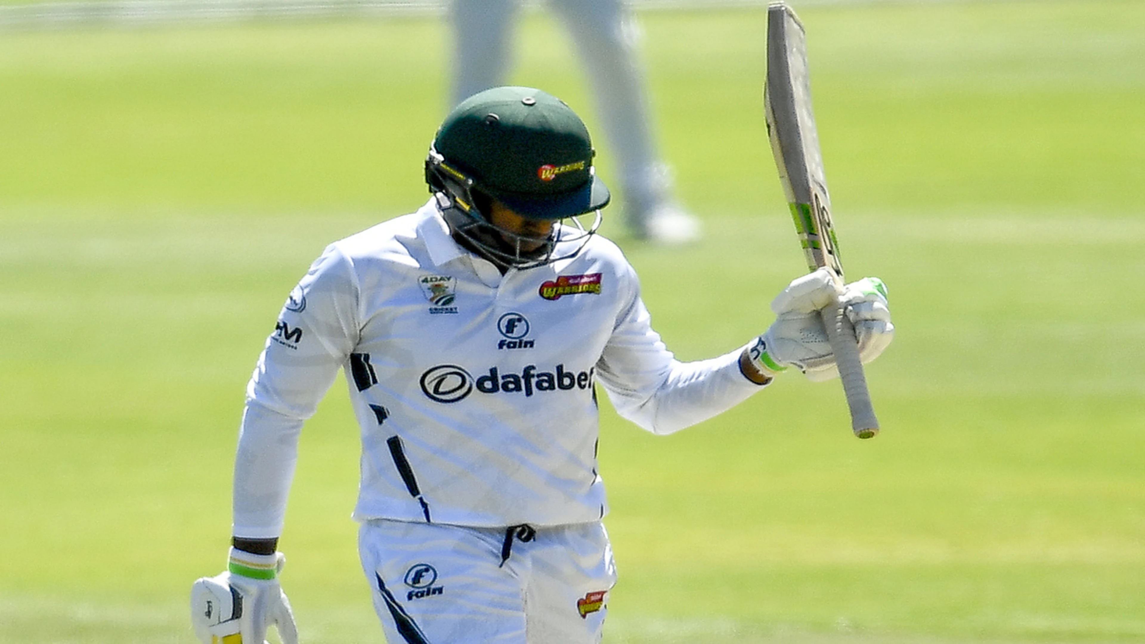 DAY 1: Muthusamy digs Warriors out of a hole against Dolphins