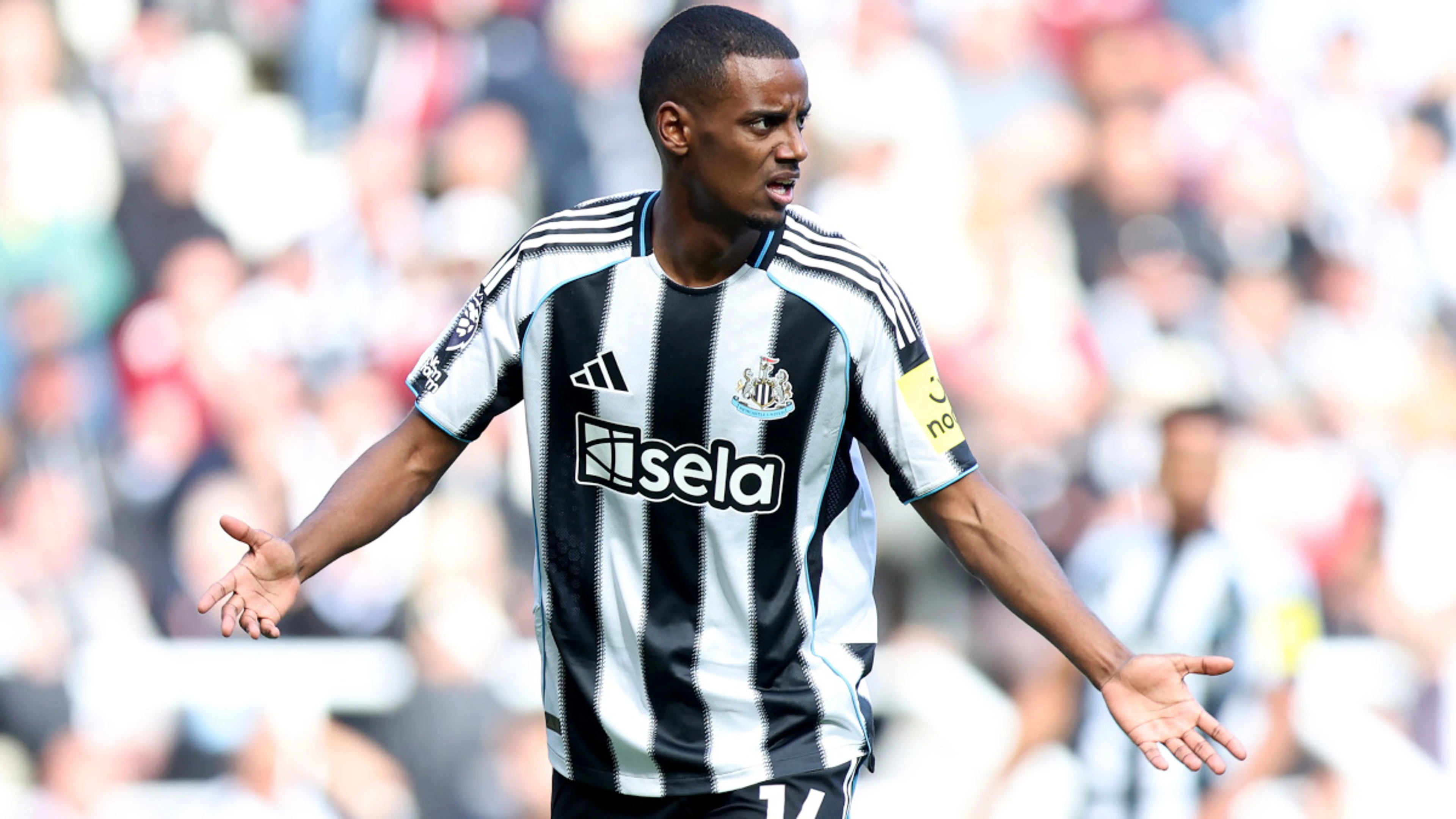 Liverpool target Isak controls his Newcastle future: Howe