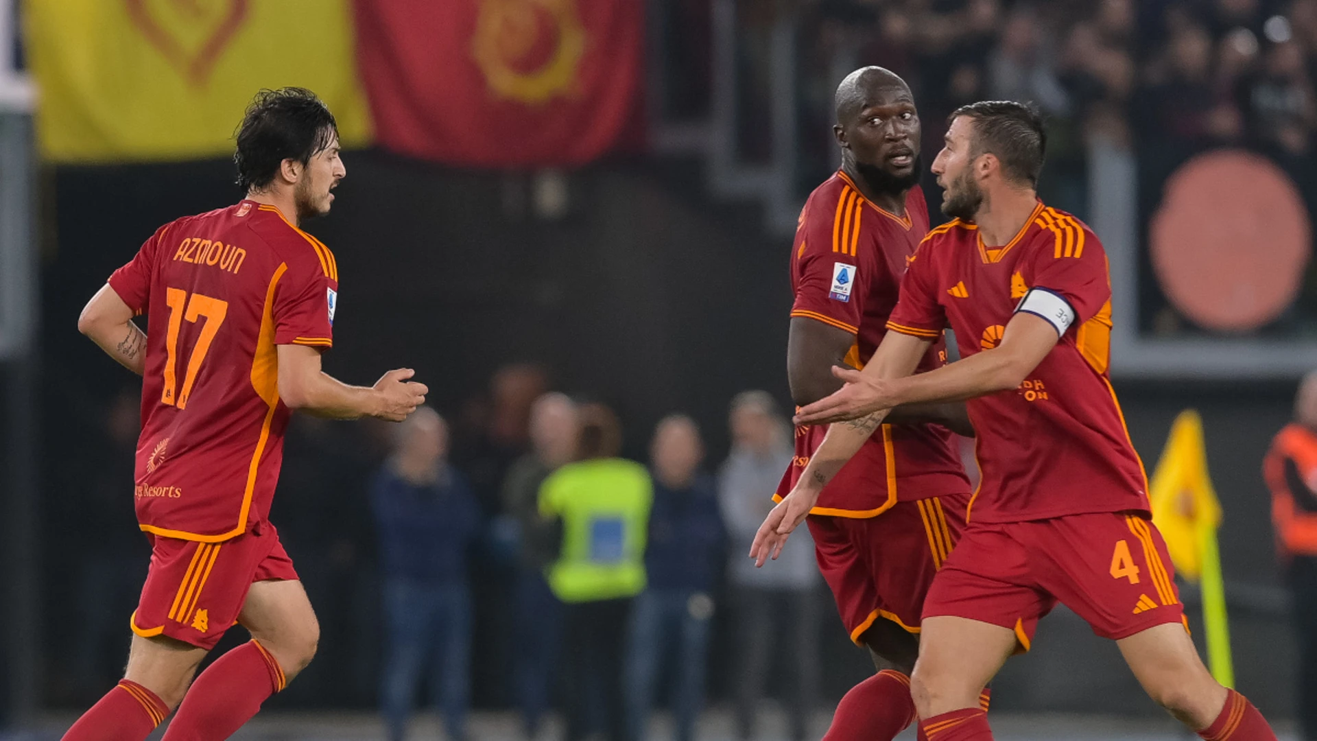 Stoppage-time goals earn Roma win at home against Lecce