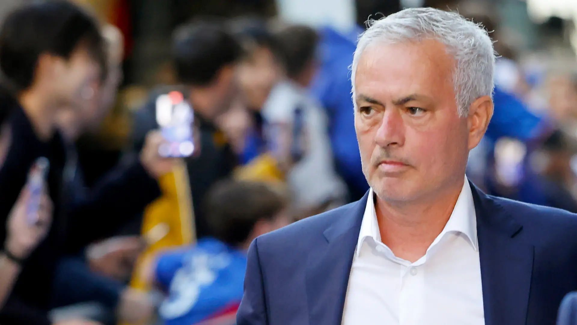 'Special One' Mourinho makes low-key, losing return to Chelsea