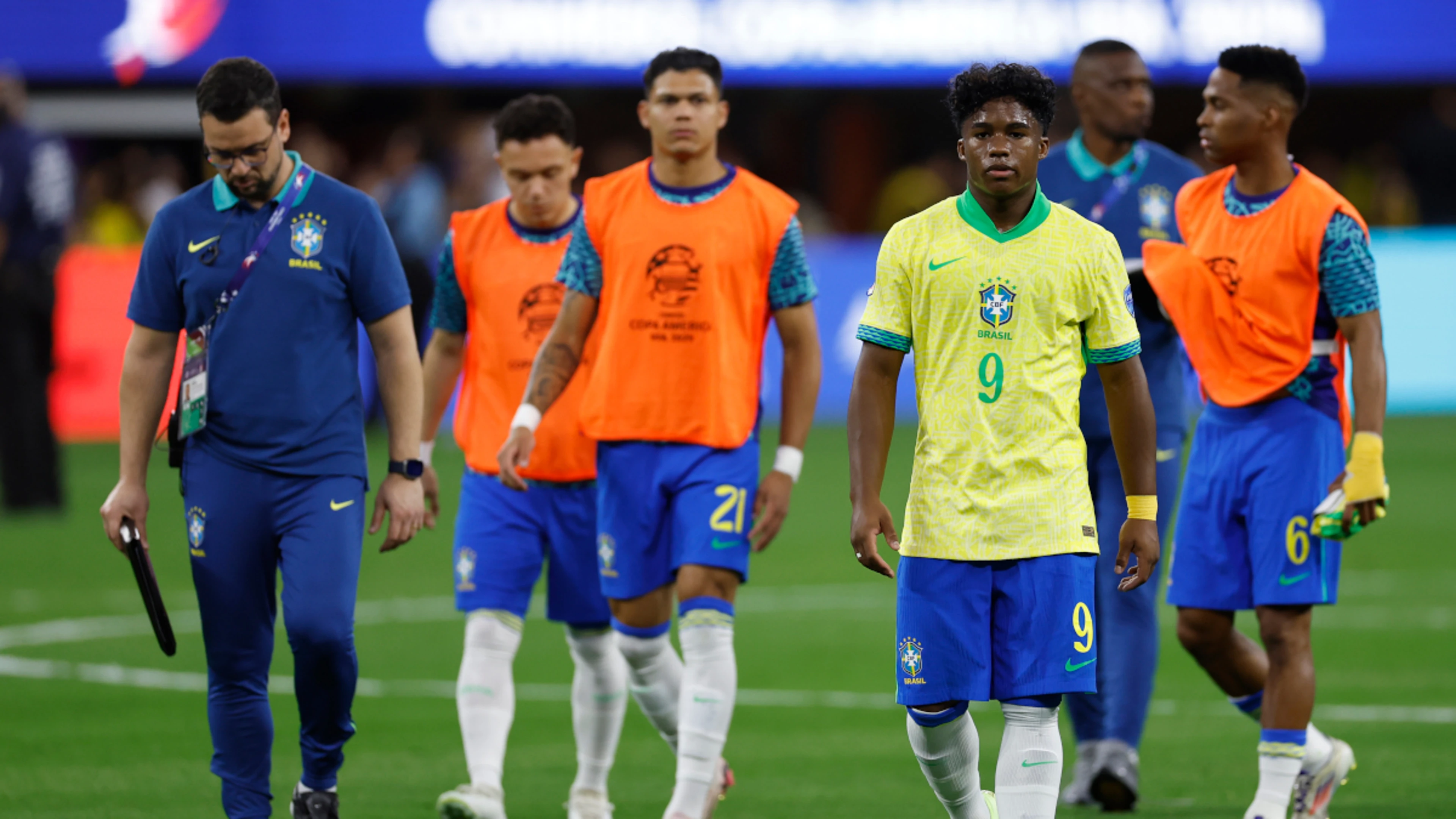 Brazil zero in on Paraguay trying to find a cutting edge